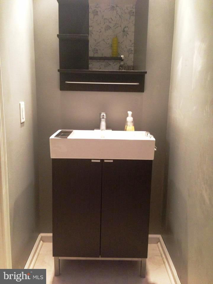 TOWNES OF TOPAZ - Residential