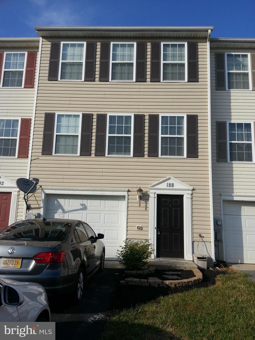 Be sure to put this immaculate Townhouse on your list today and be sure to bring your suitcase because you won't want to leave. Spacious 3BR/2.5 BA, living room, U-shaped Kitchen w/separate dining area. All appliances convey including washer and dryer. Lower level has a one car garage, future family room and laundry/utility area. A must see to appreciate! There are no HOA fee