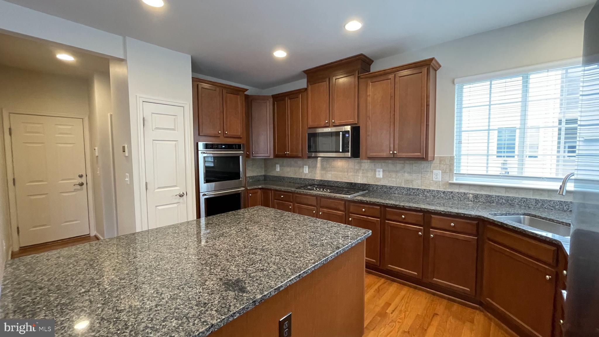 GEORGES ESTATES - Residential Lease