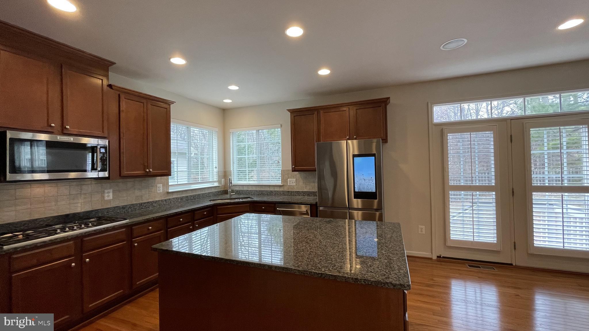 GEORGES ESTATES - Residential Lease