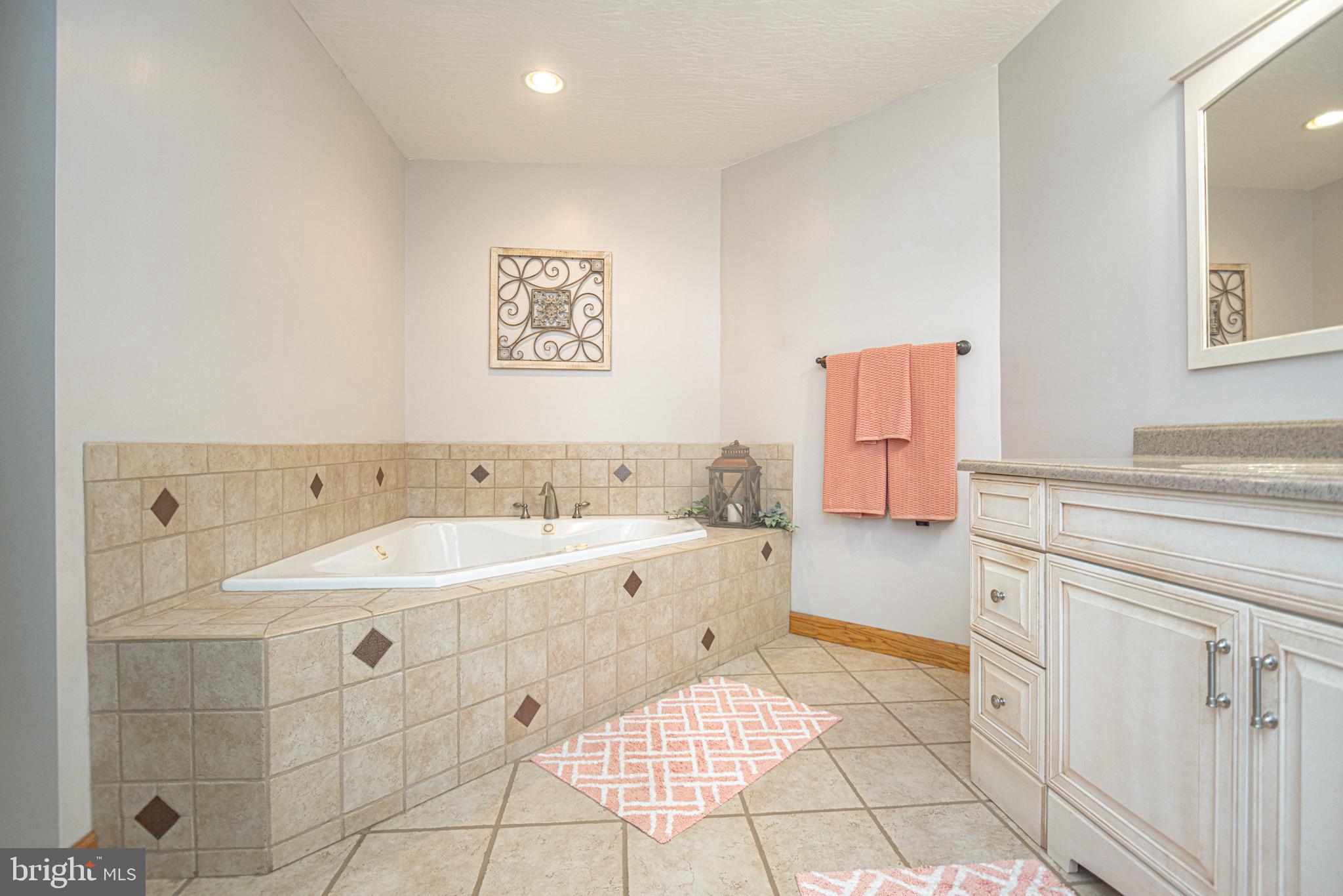 GRANTSVILLE - Residential
