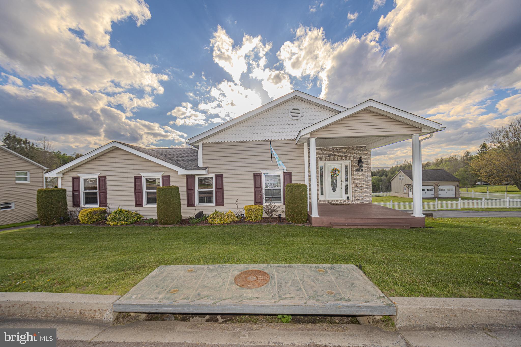 GRANTSVILLE - Residential