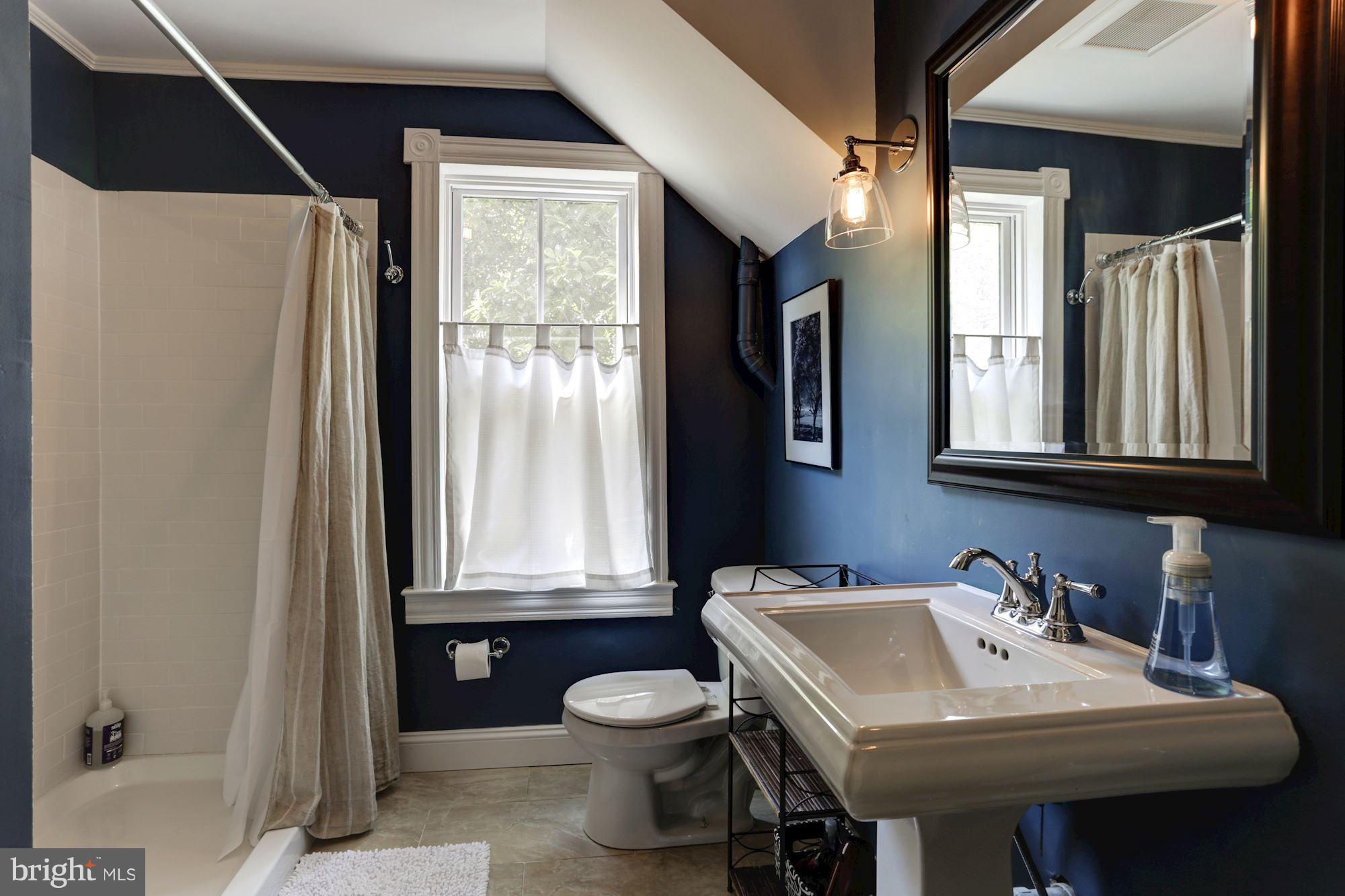 EASTPORT - Residential