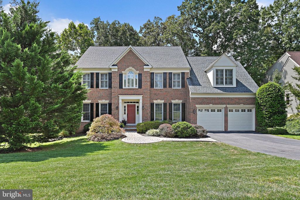 Photo of 1832 Foxstone Drive, VIENNA, VA 22182 (MLS # VAFX2288676)