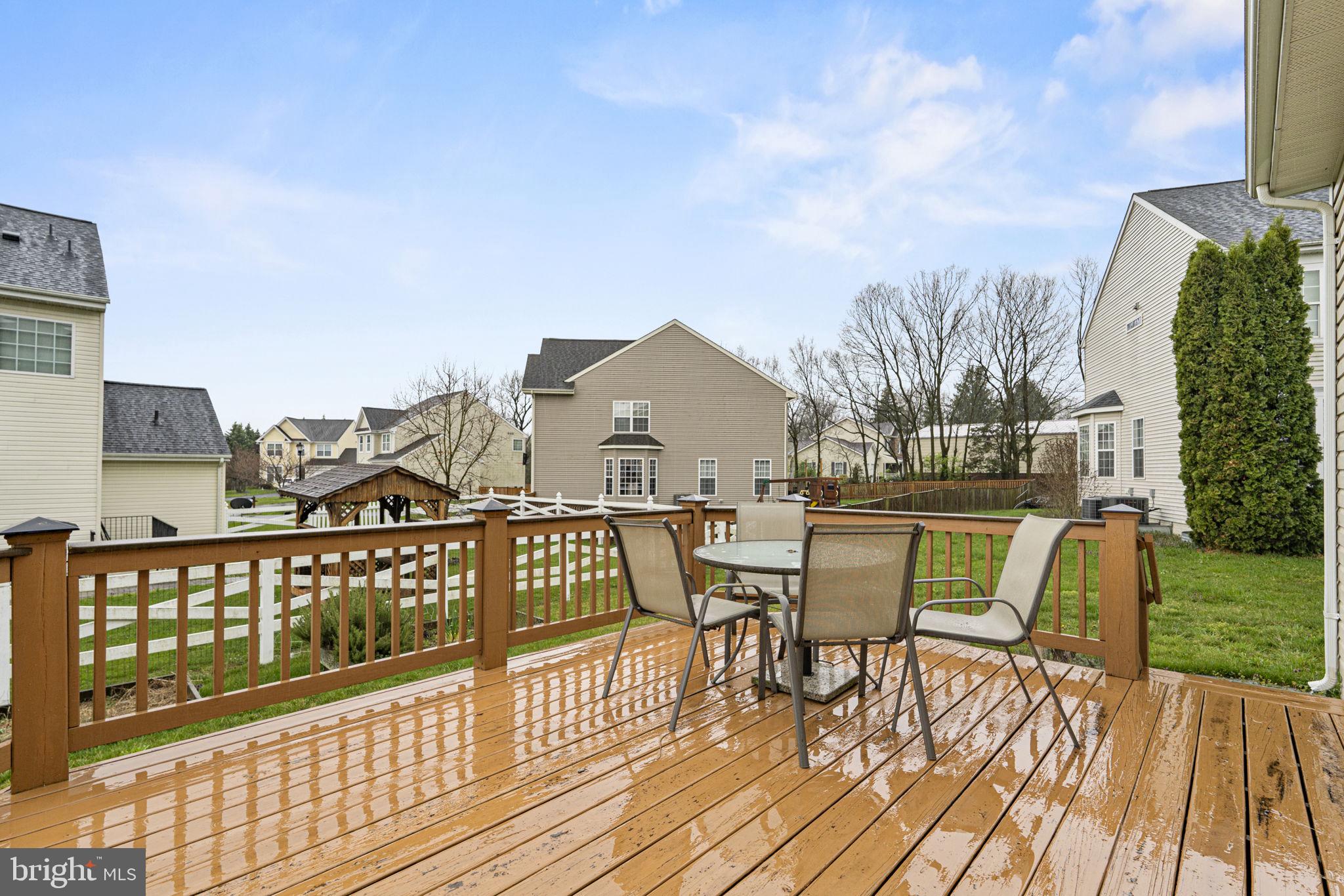 HAMMONDS MILL - Residential