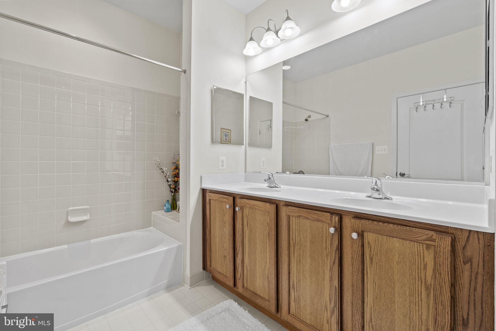 HAMMONDS MILL - Residential