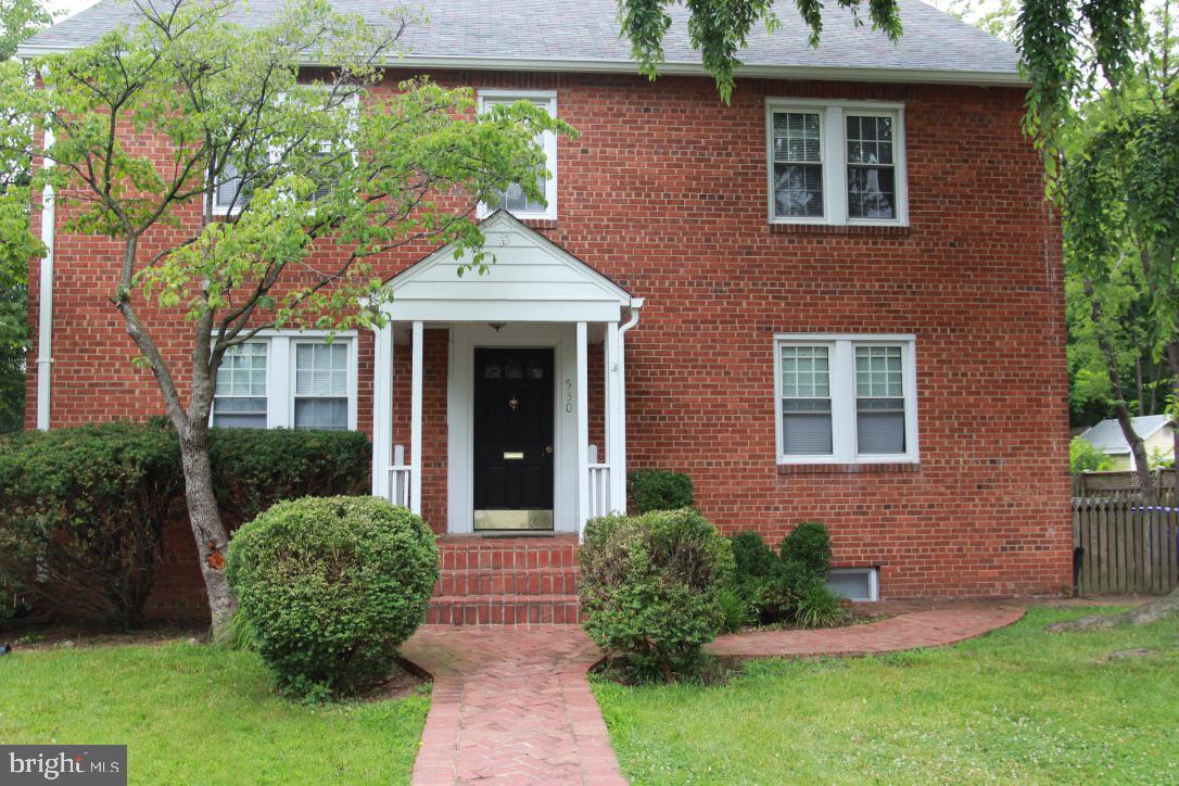 LYON PARK - Residential Lease