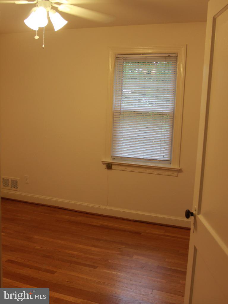 LYON PARK - Residential Lease