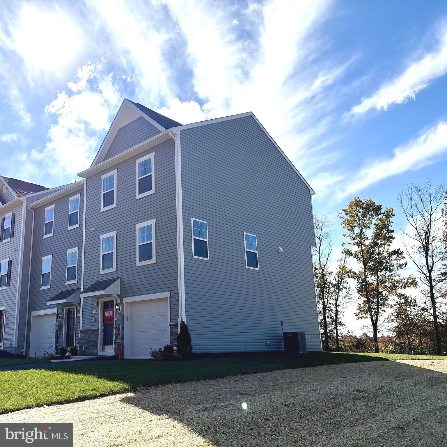 HOMESTEAD ACRES - Residential