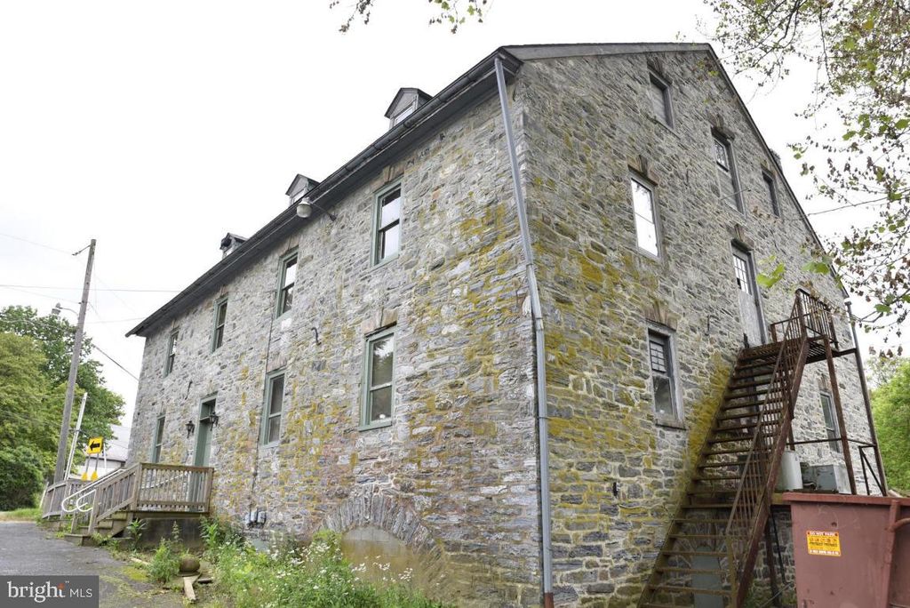 Photo of 1350 VILLAGE RD, STRASBURG, PA 17579 (MLS # PALA2020860)