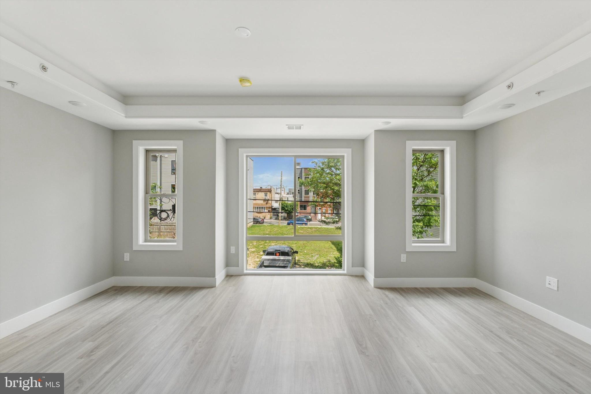 OLDE KENSINGTON - Residential Lease