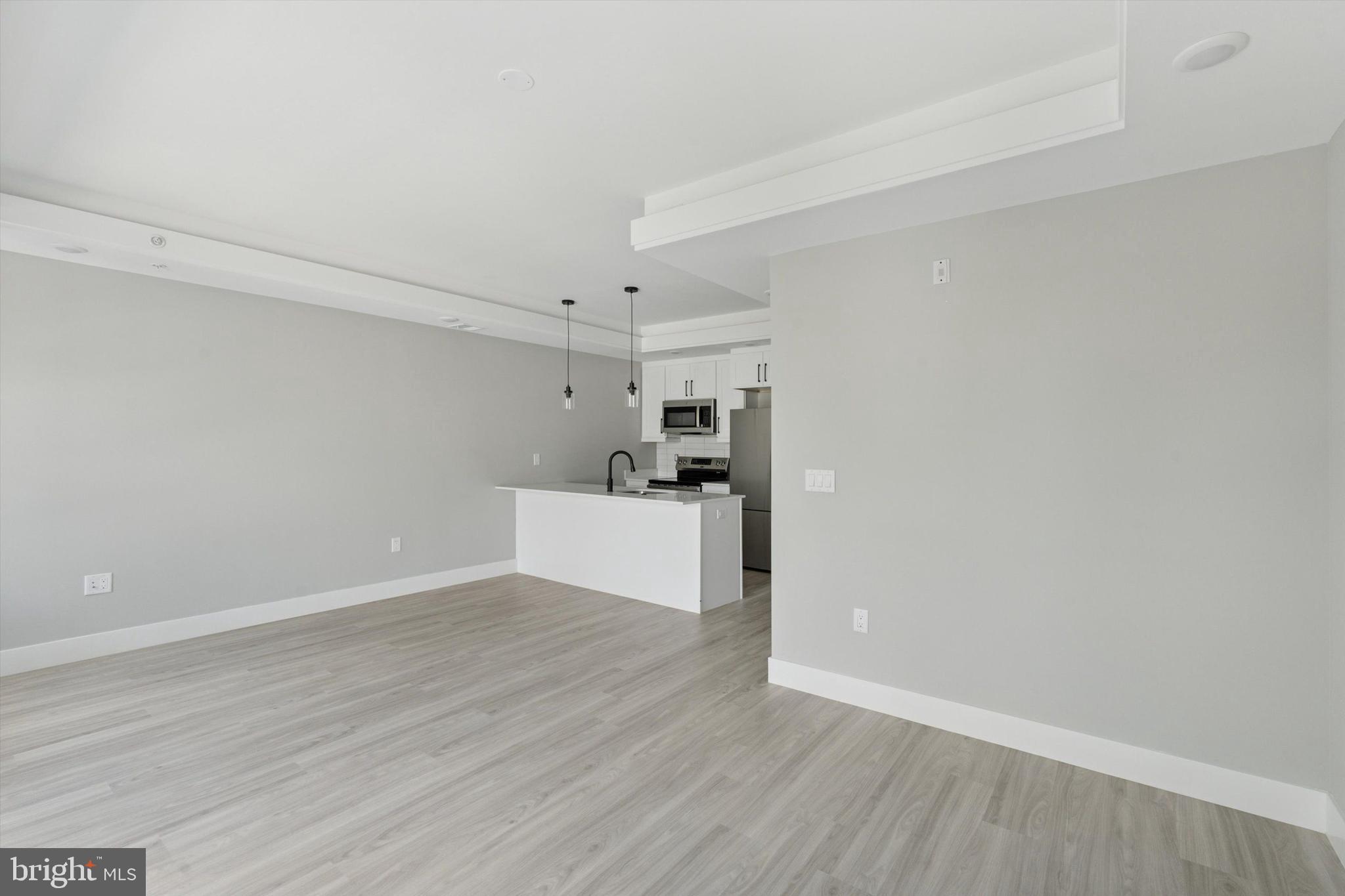 OLDE KENSINGTON - Residential Lease