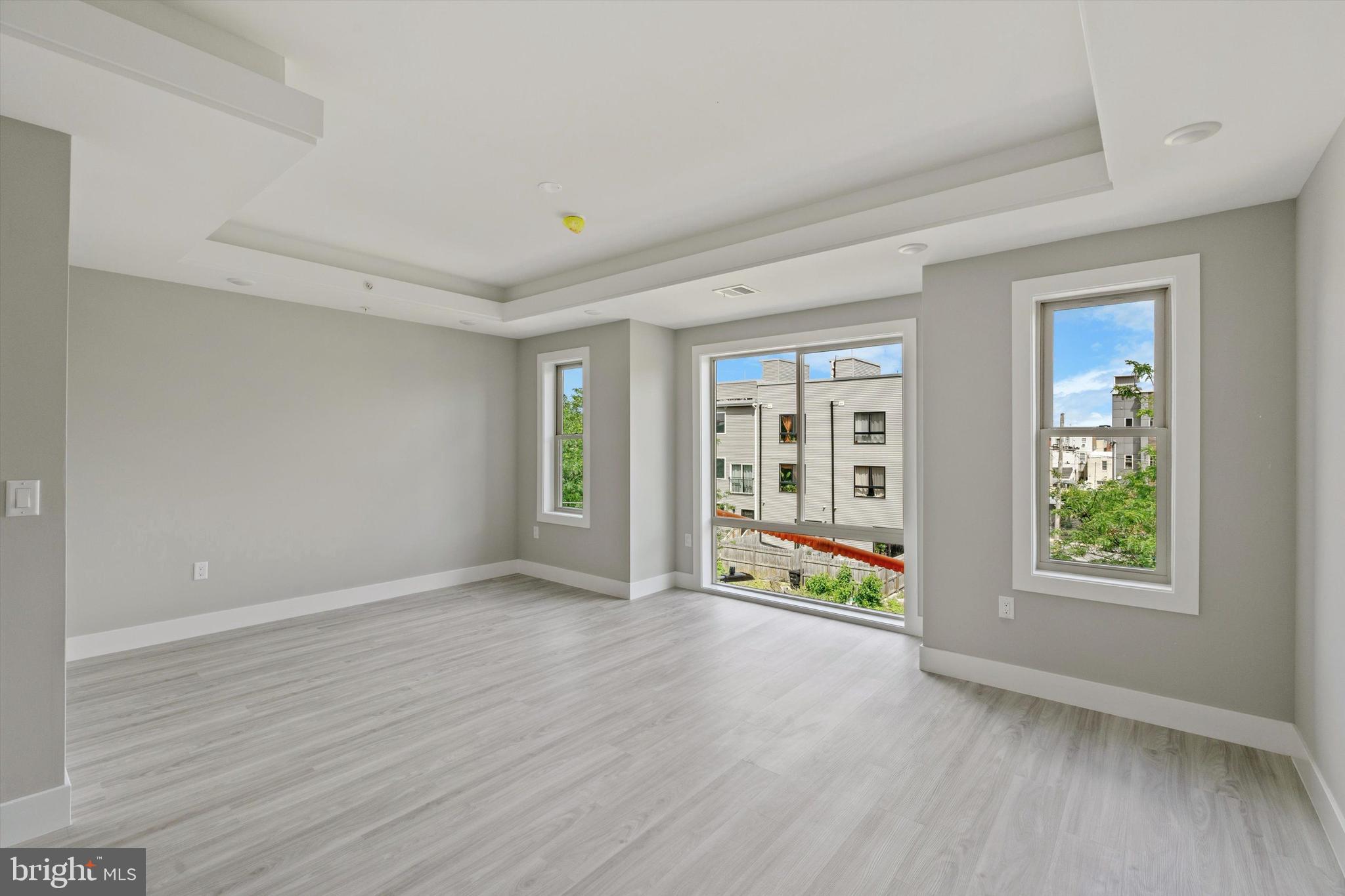 OLDE KENSINGTON - Residential Lease