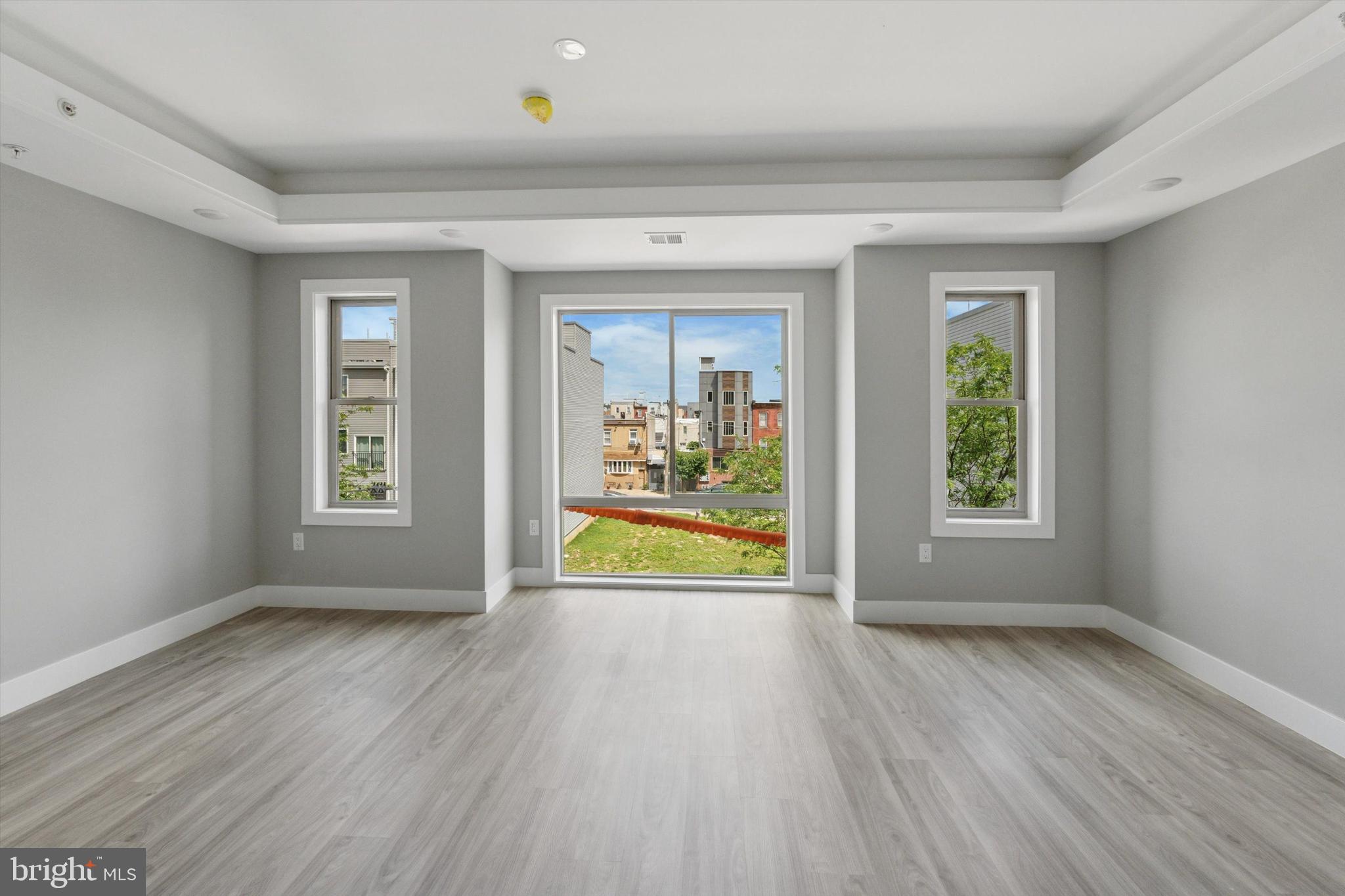 OLDE KENSINGTON - Residential Lease