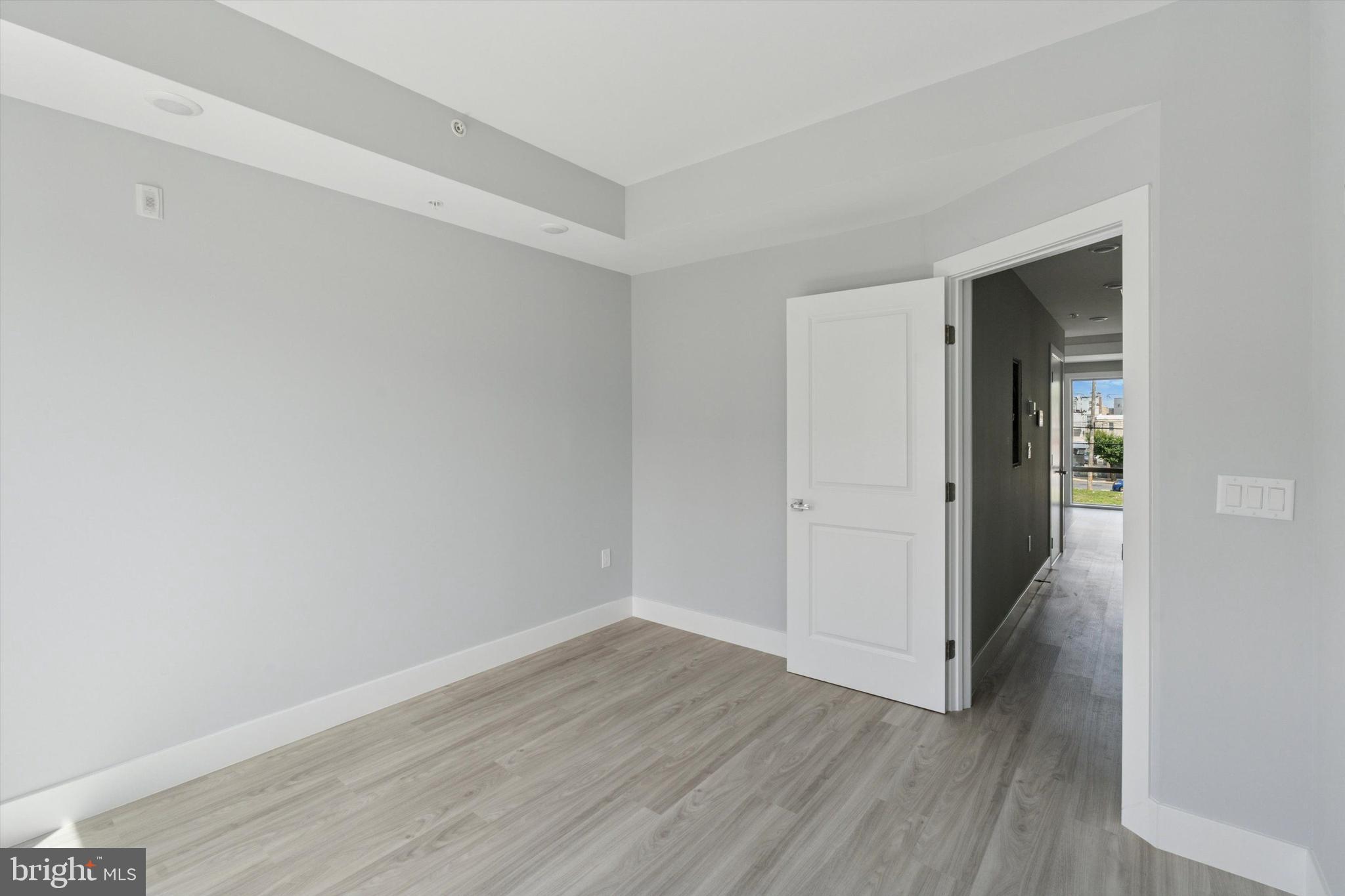 OLDE KENSINGTON - Residential Lease