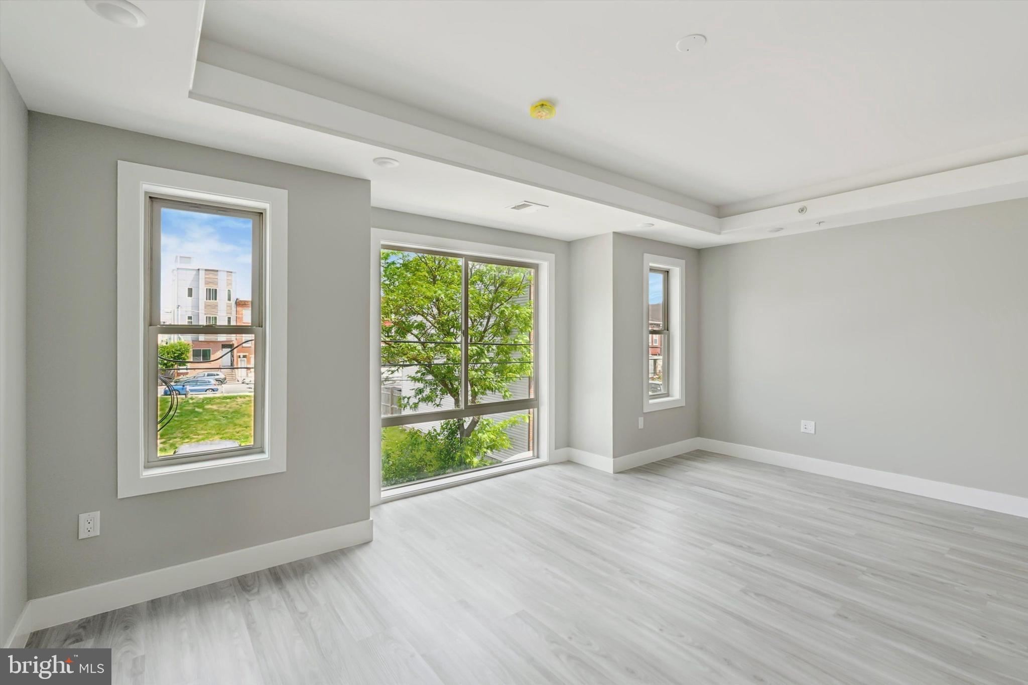 OLDE KENSINGTON - Residential Lease