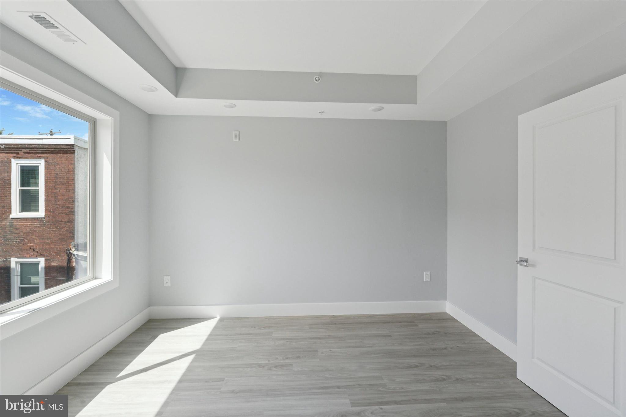 OLDE KENSINGTON - Residential Lease