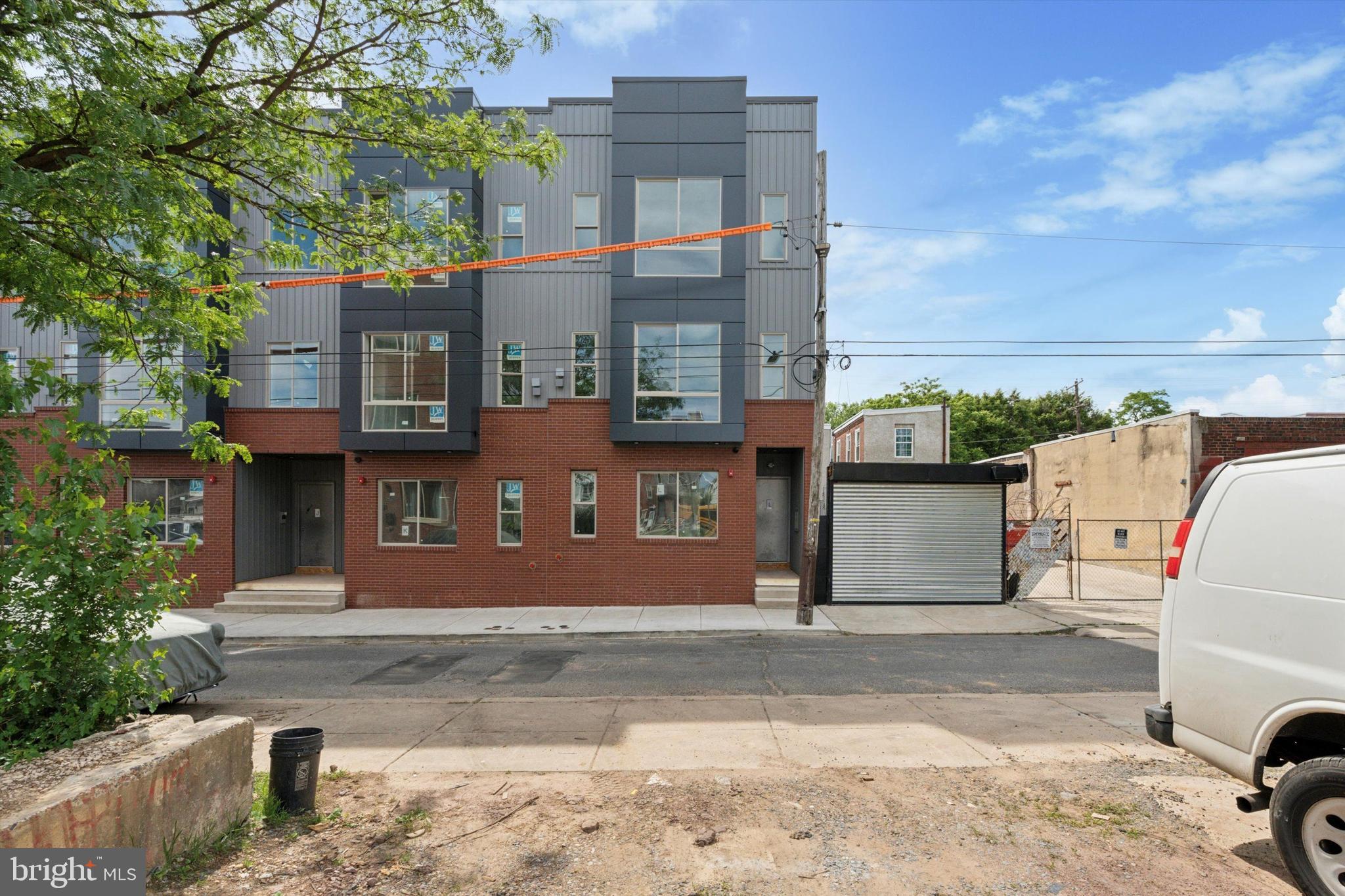 OLDE KENSINGTON - Residential Lease