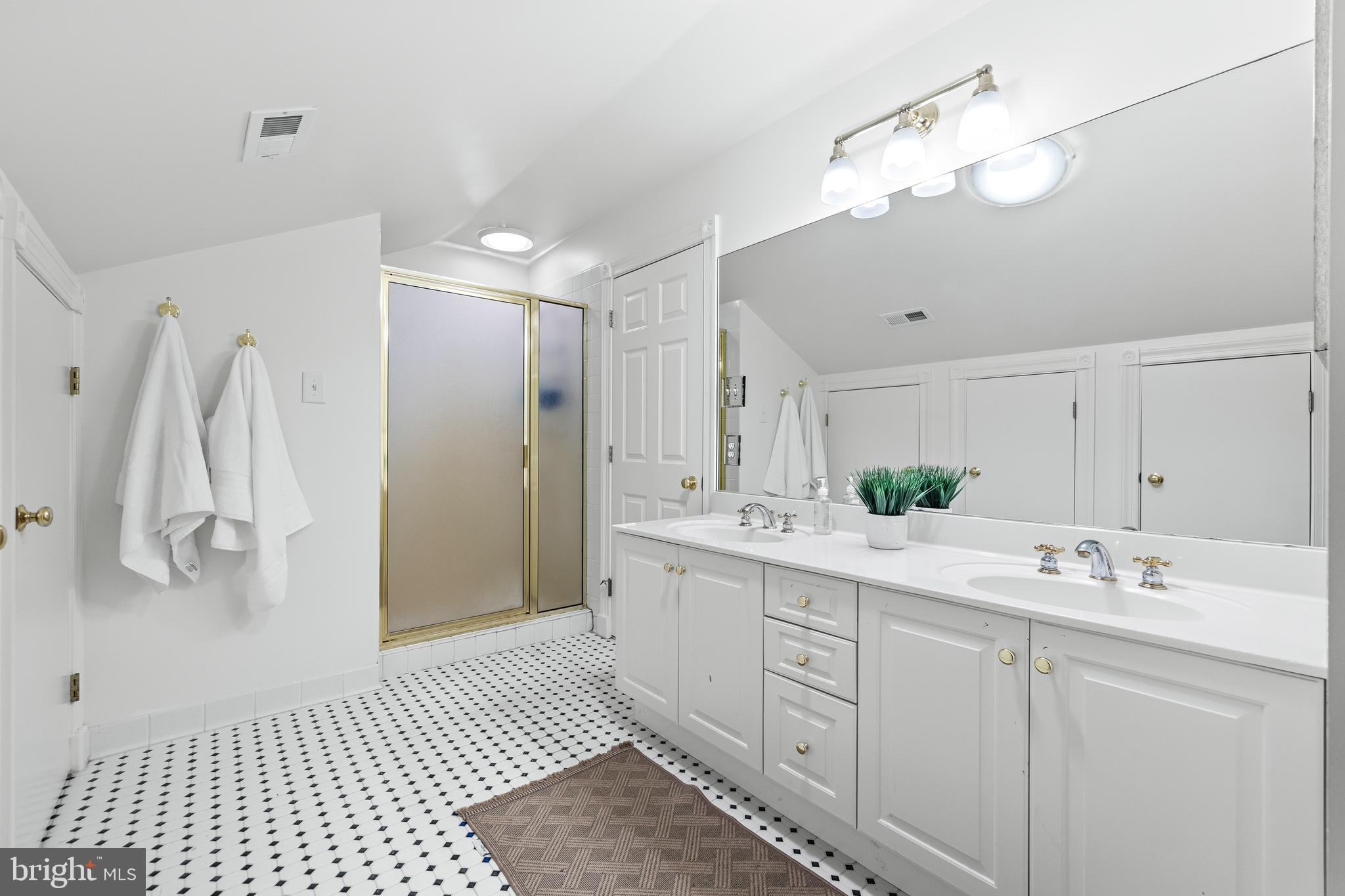 HILLSTEAD - Residential