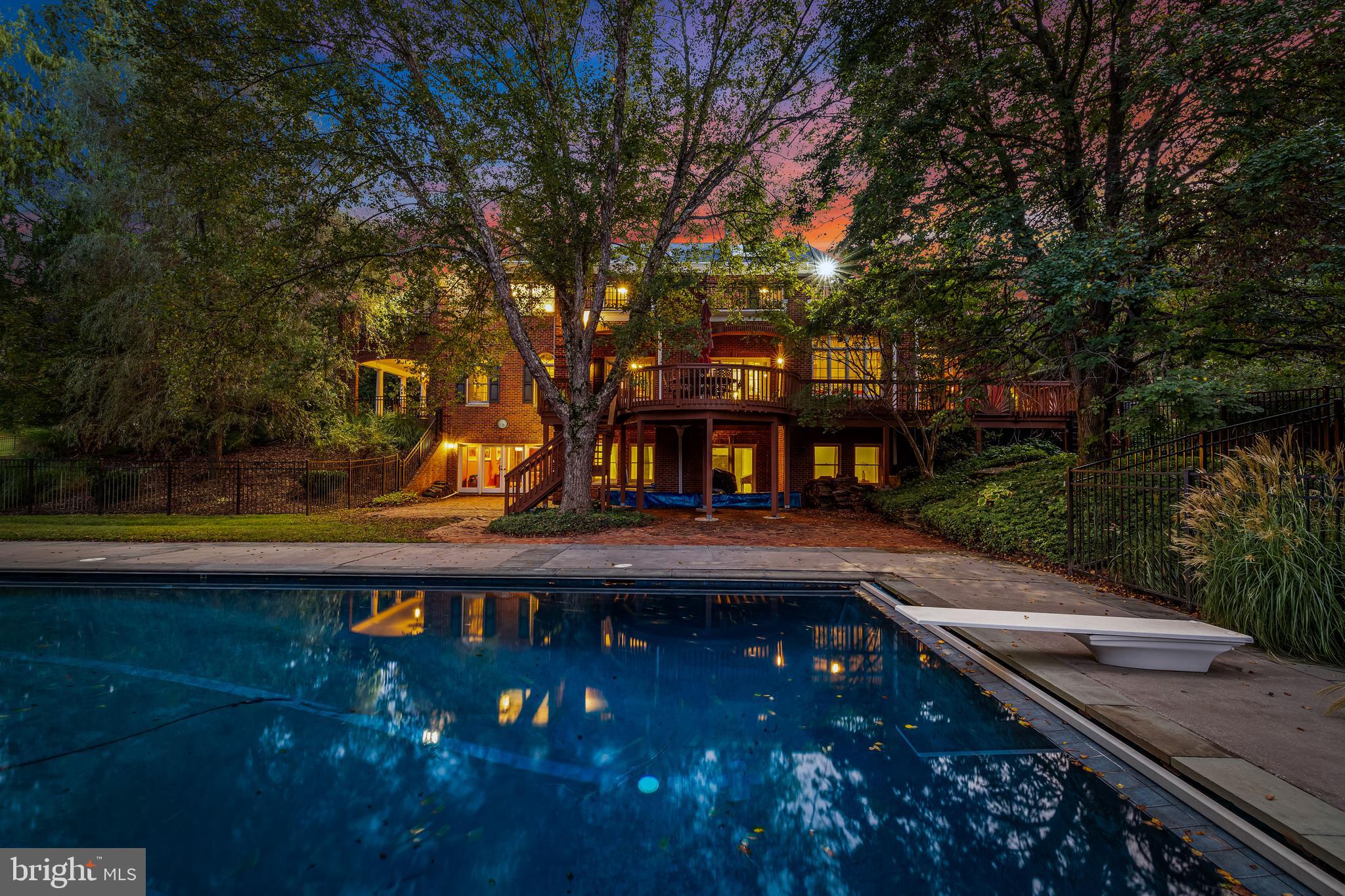 HILLSTEAD - Residential