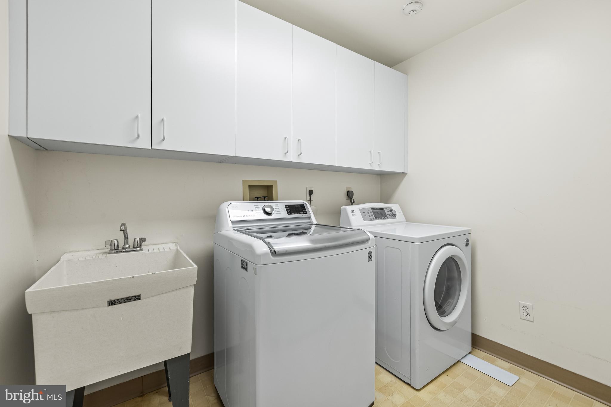 HILLSTEAD - Residential