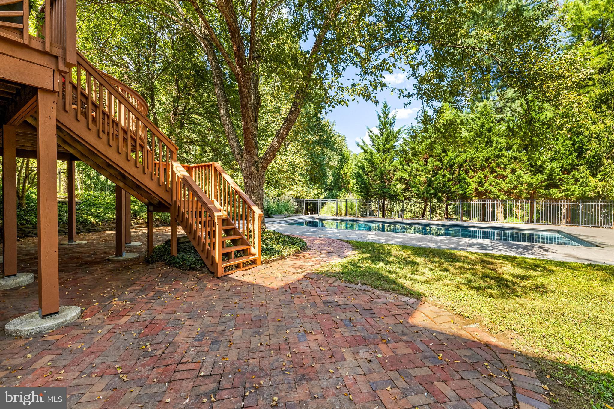 HILLSTEAD - Residential