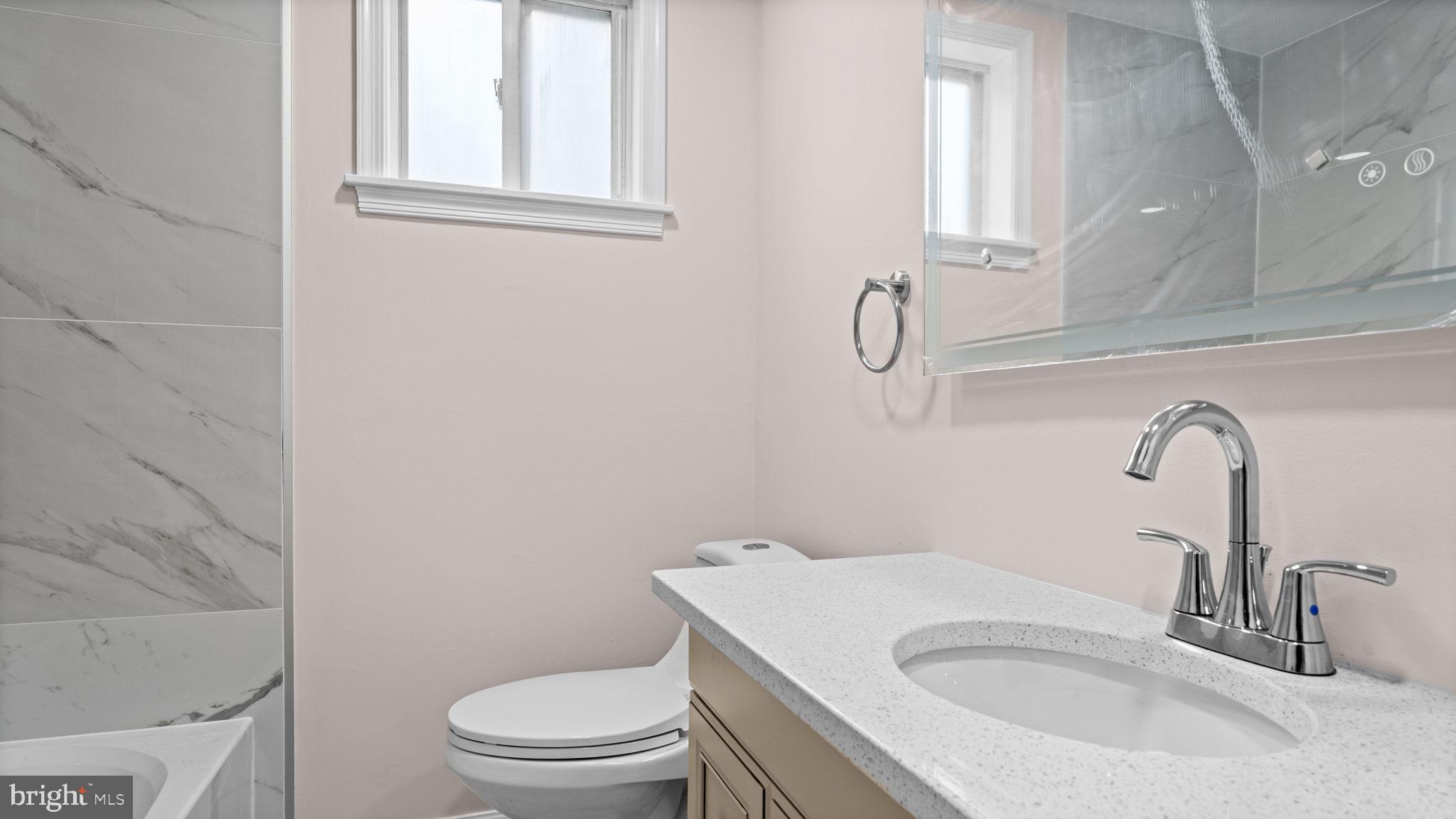 WESTBURY - Residential