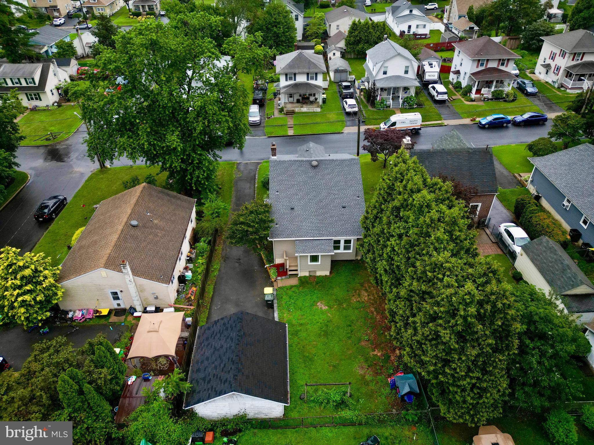 WESTBURY - Residential