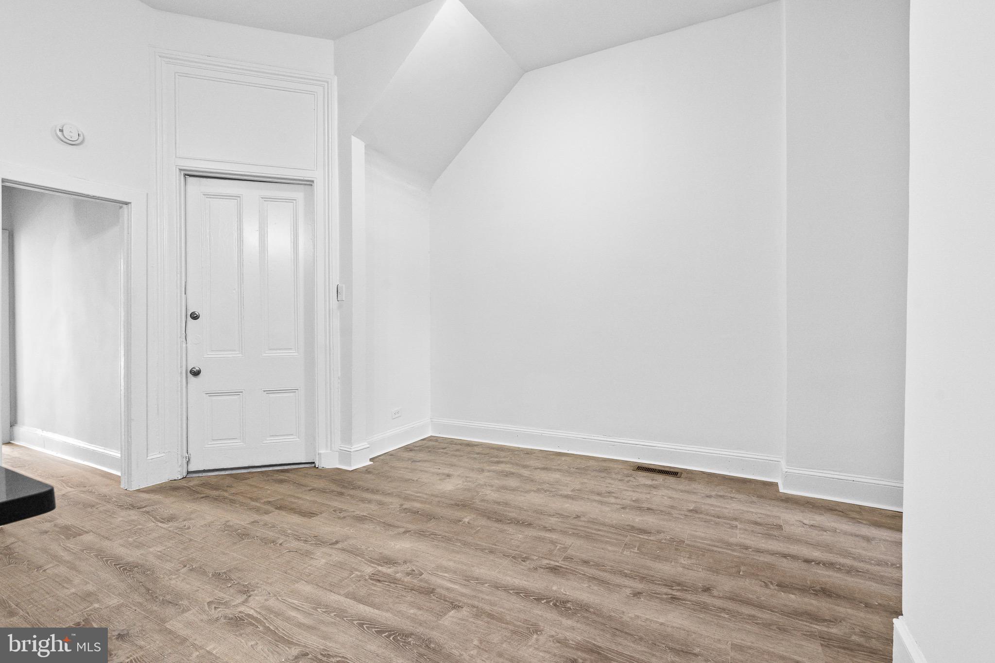 FRANKLIN SQUARE HISTORIC DISTRICT - Residential Lease