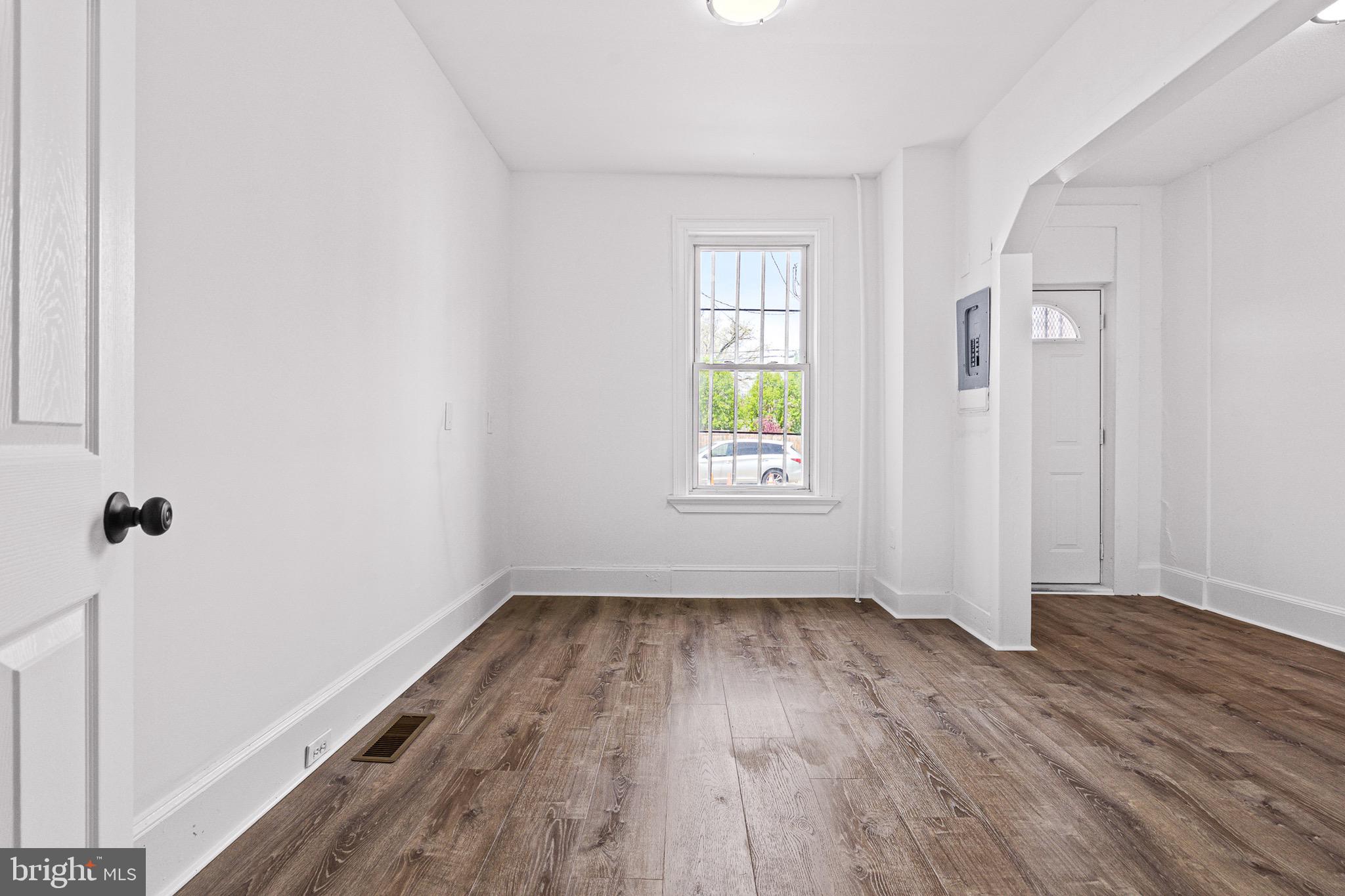 FRANKLIN SQUARE HISTORIC DISTRICT - Residential Lease