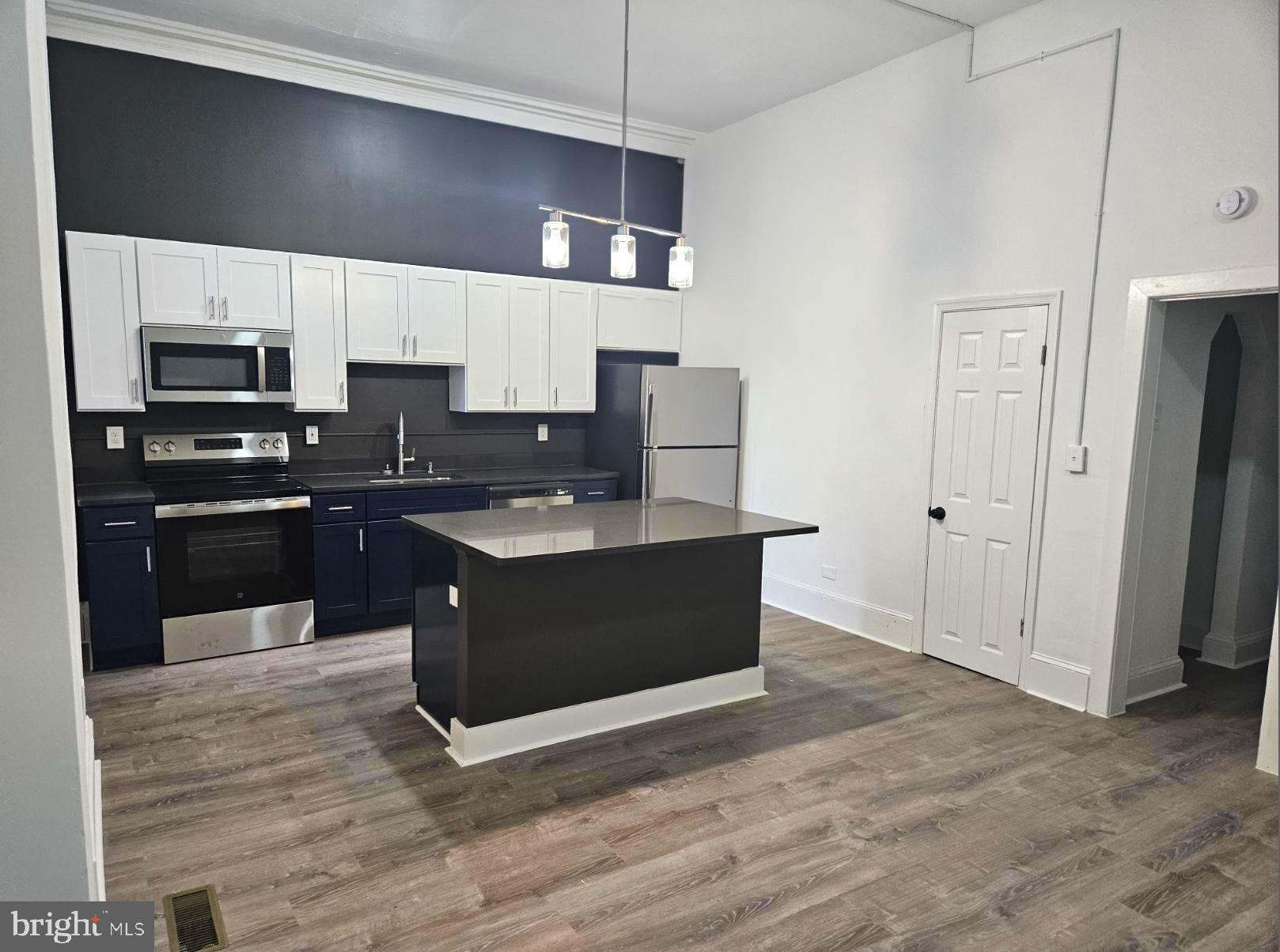 FRANKLIN SQUARE HISTORIC DISTRICT - Residential Lease