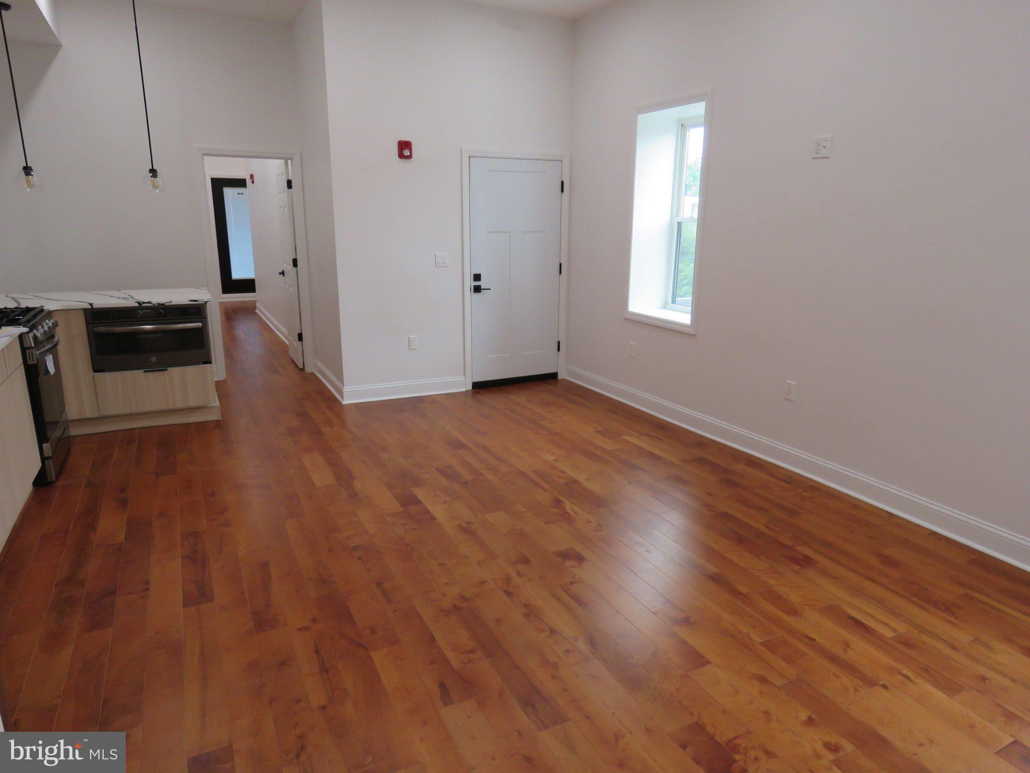 1252 S 21ST STREET APT. 1 2ND FLOOR