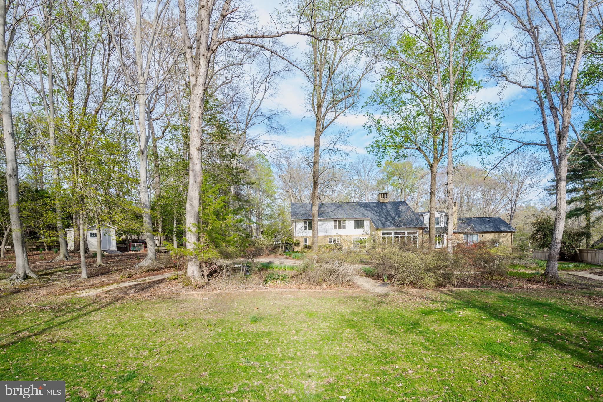 POTOMAC VILLAGE - Residential