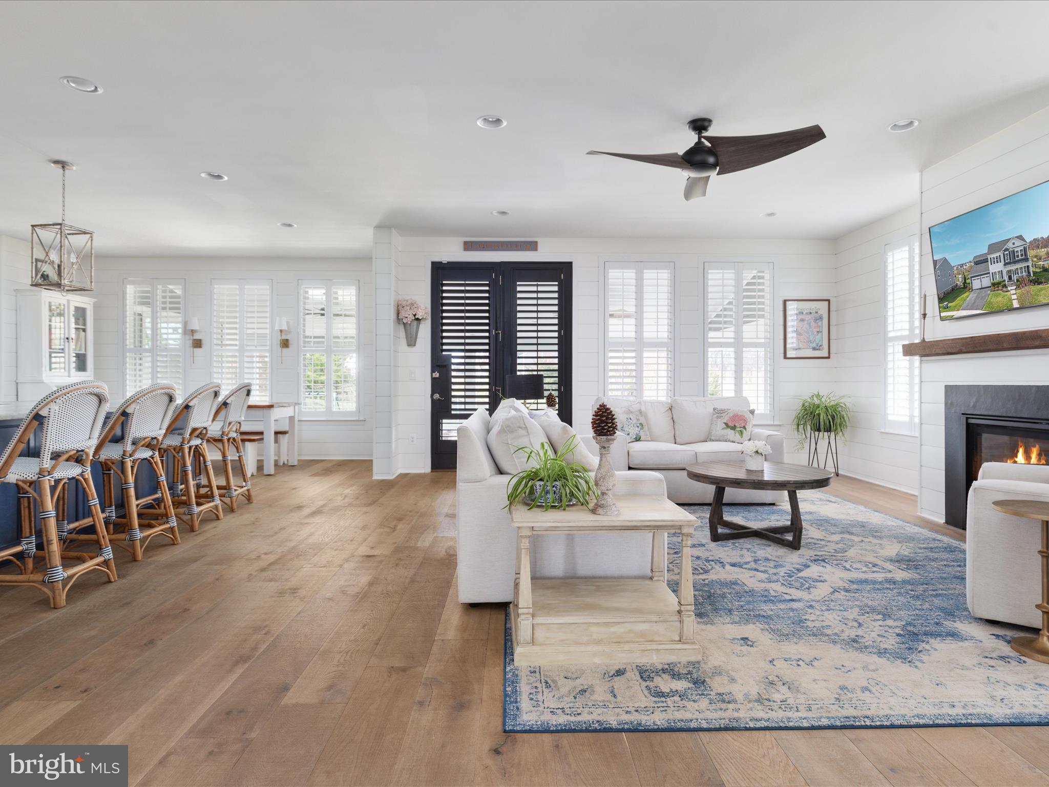 MEADOWBROOK - Residential