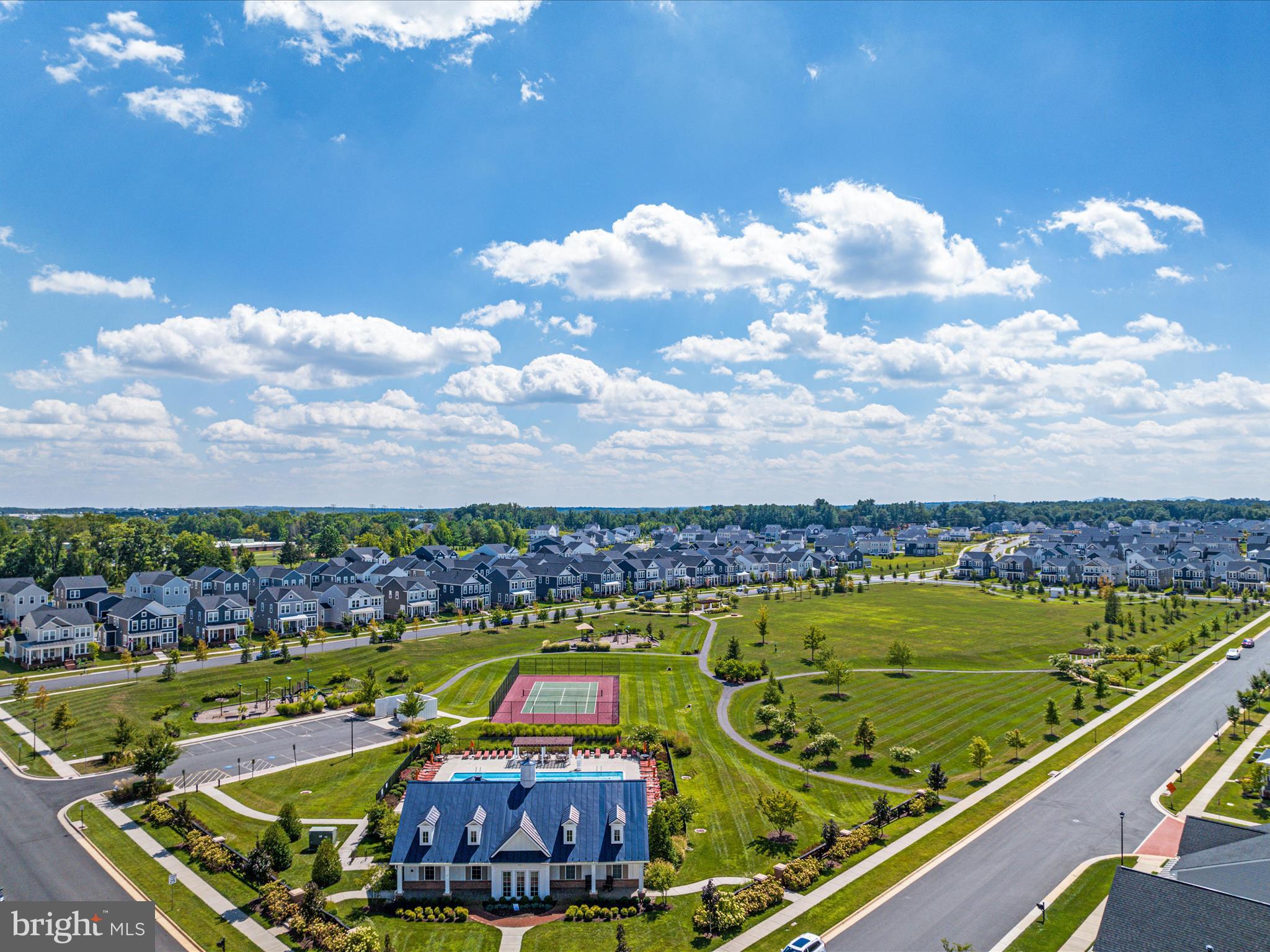 MEADOWBROOK - Residential