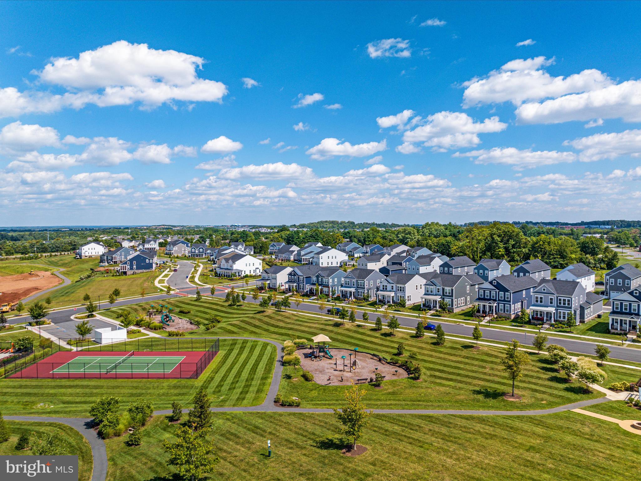 MEADOWBROOK - Residential