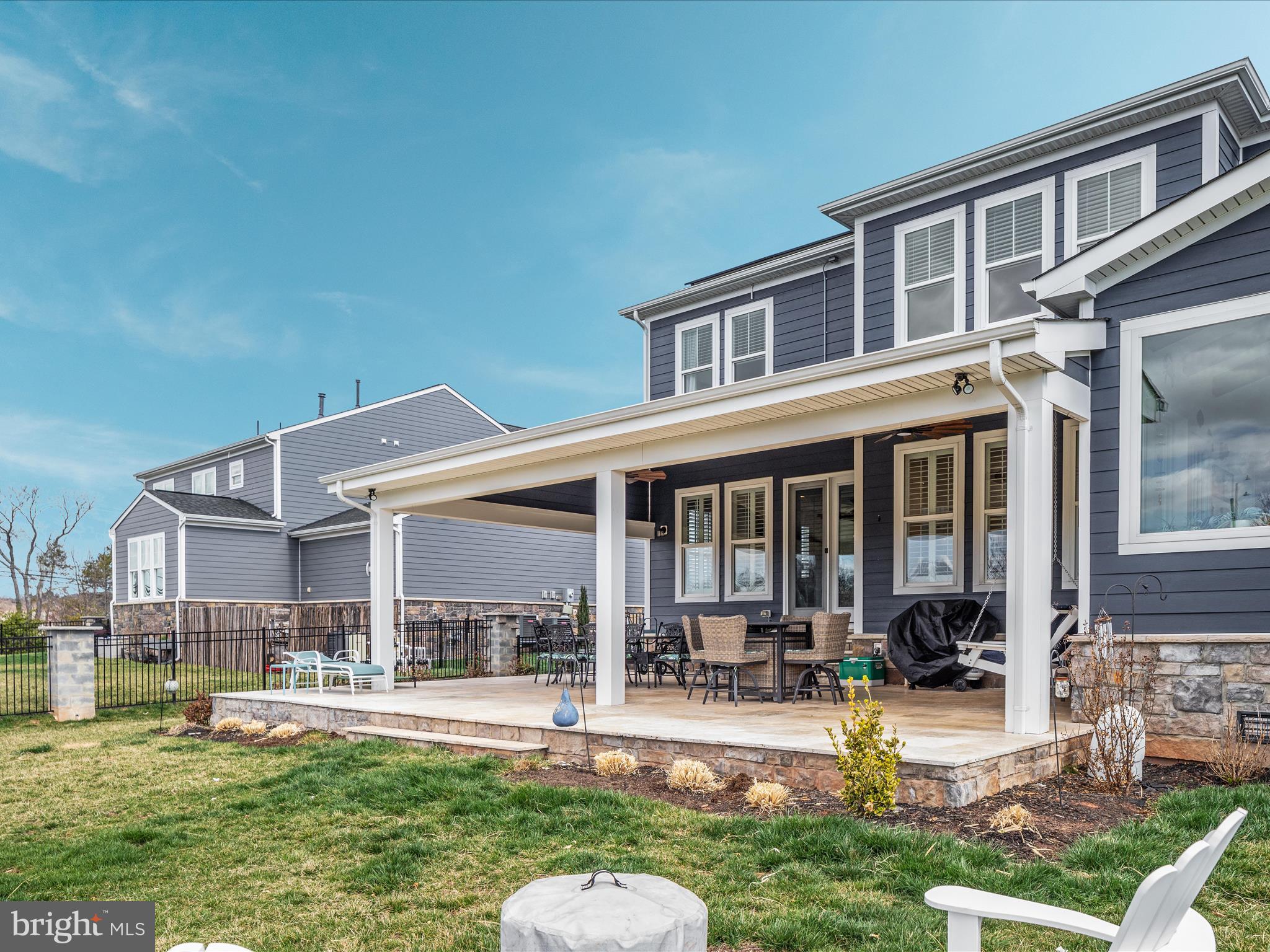 MEADOWBROOK - Residential