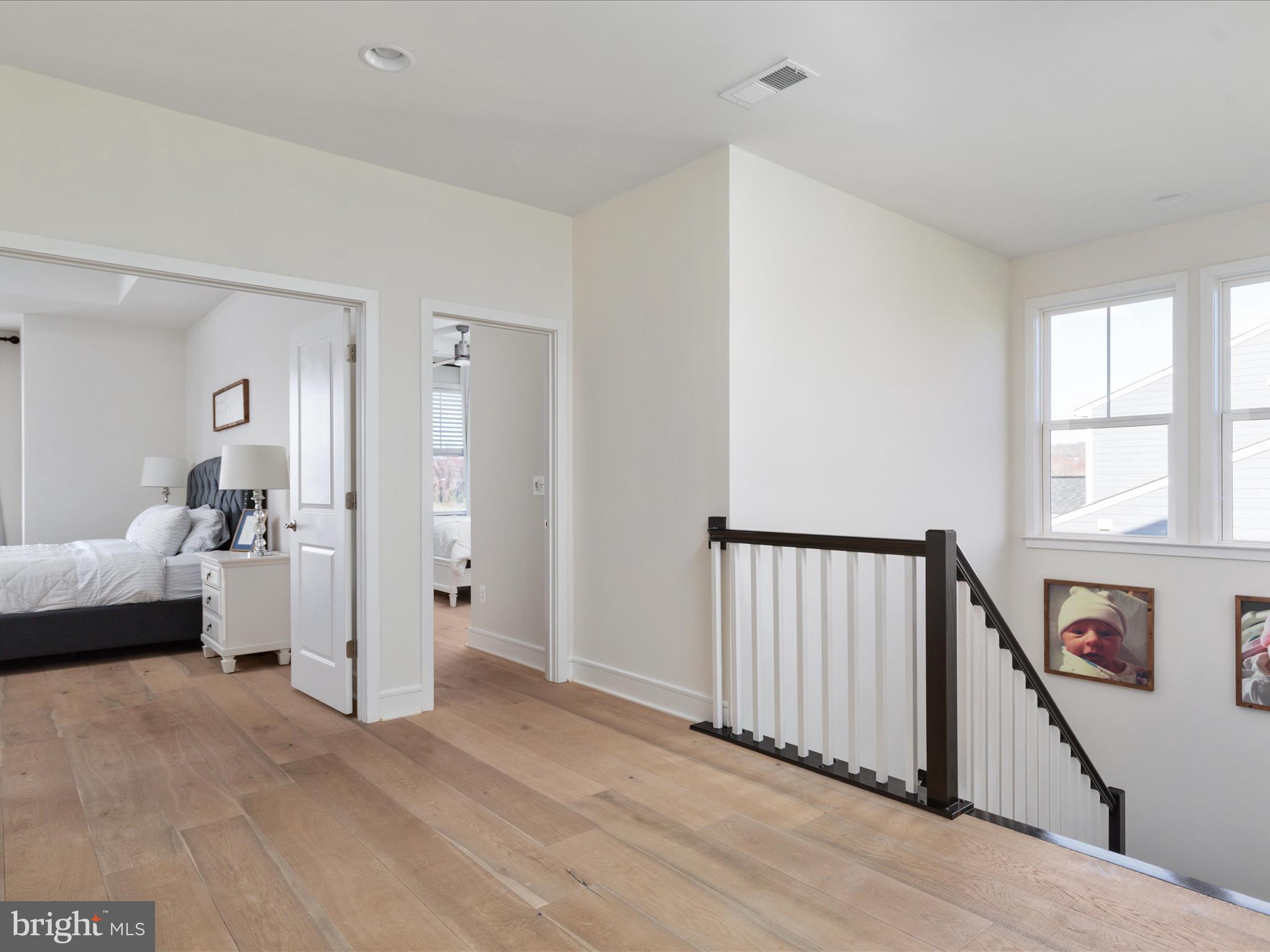 MEADOWBROOK - Residential