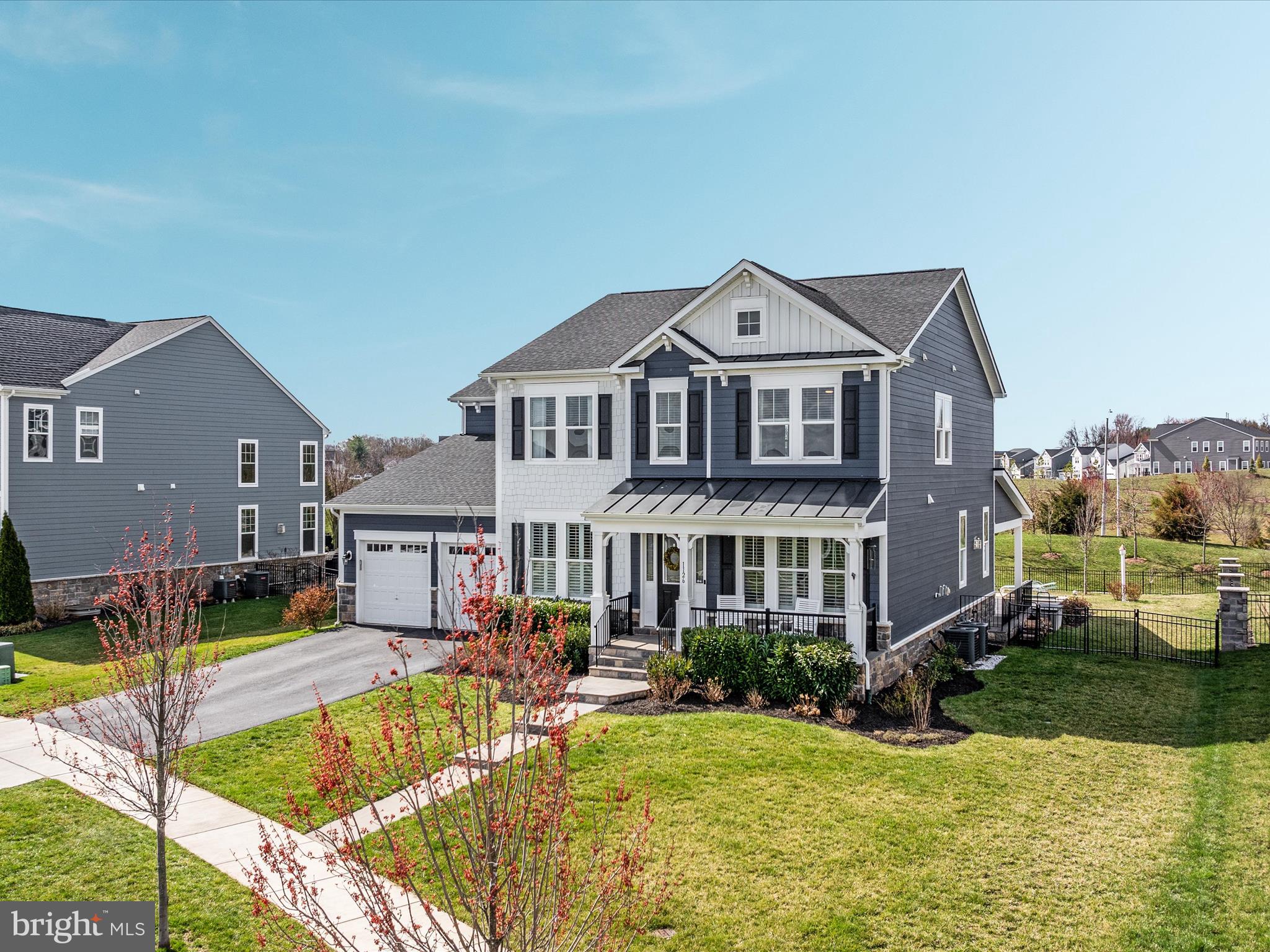 MEADOWBROOK - Residential