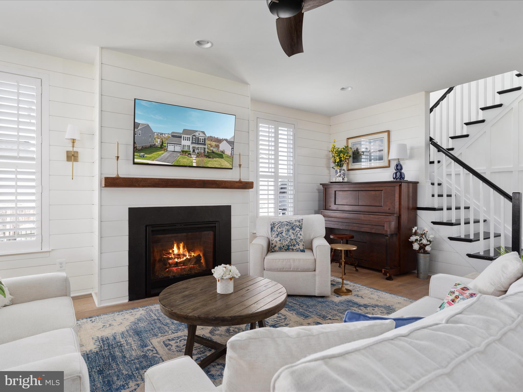 MEADOWBROOK - Residential