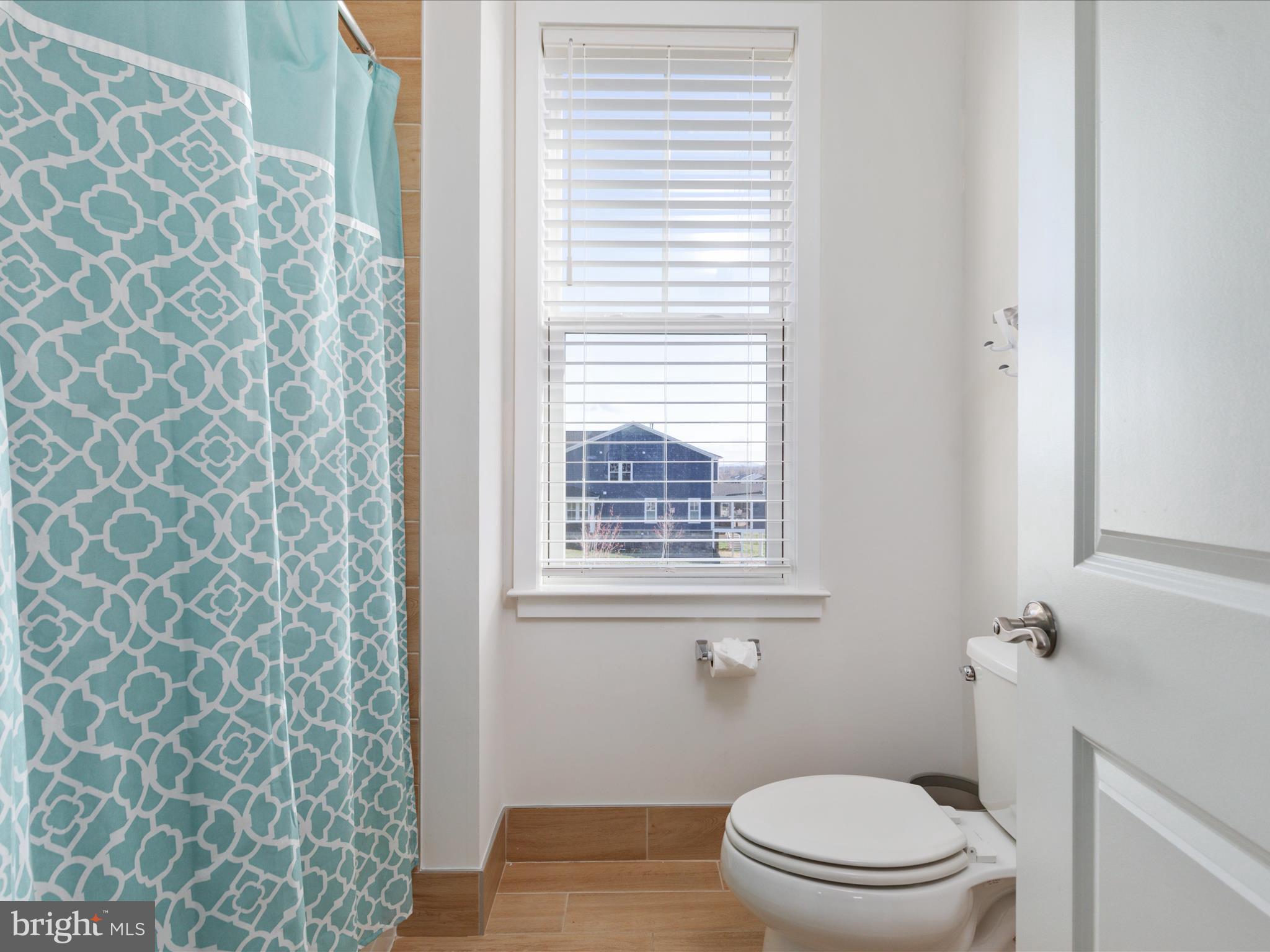 MEADOWBROOK - Residential