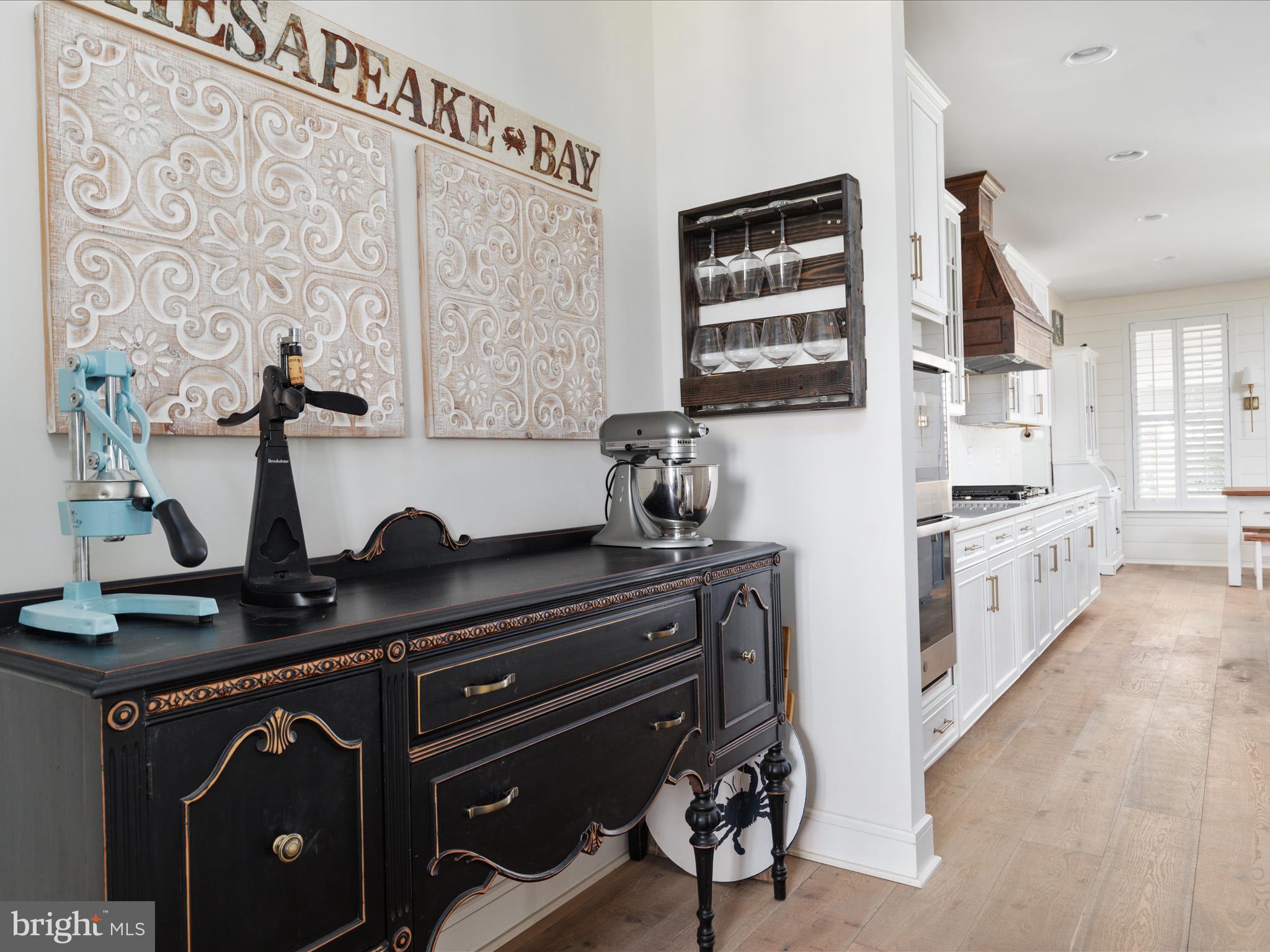 MEADOWBROOK - Residential