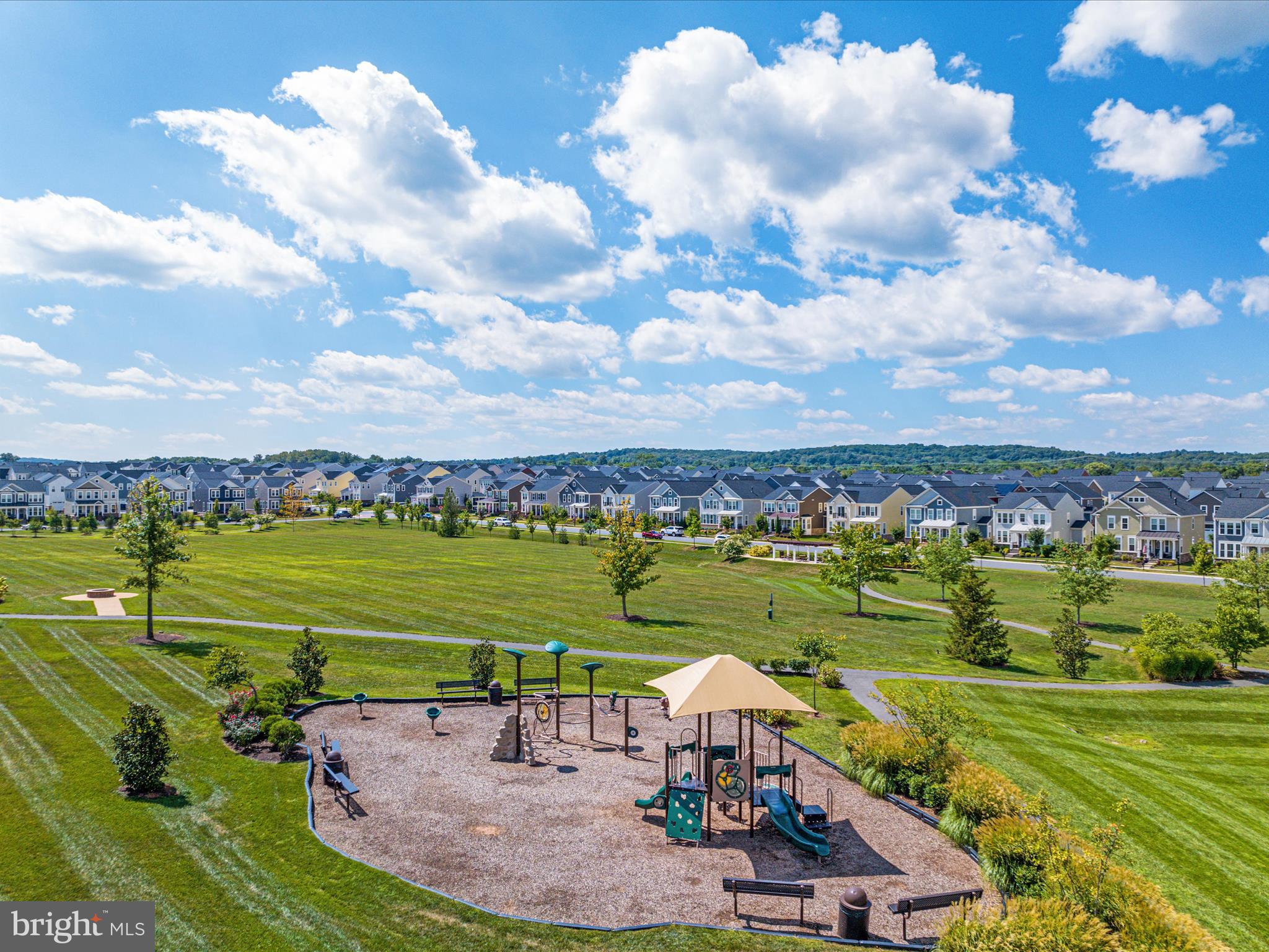 MEADOWBROOK - Residential