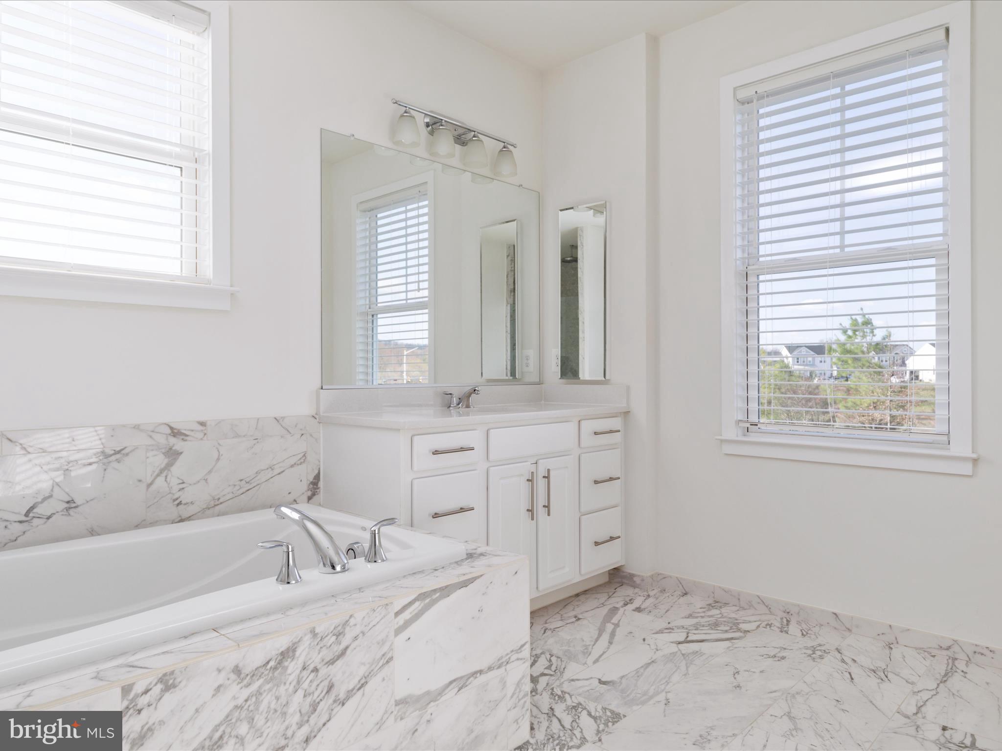 MEADOWBROOK - Residential