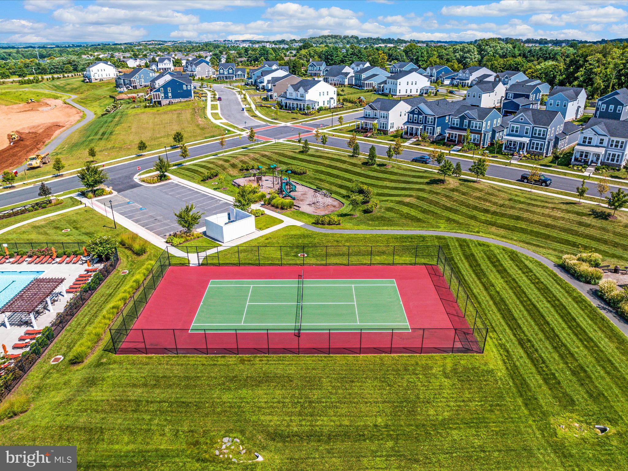 MEADOWBROOK - Residential