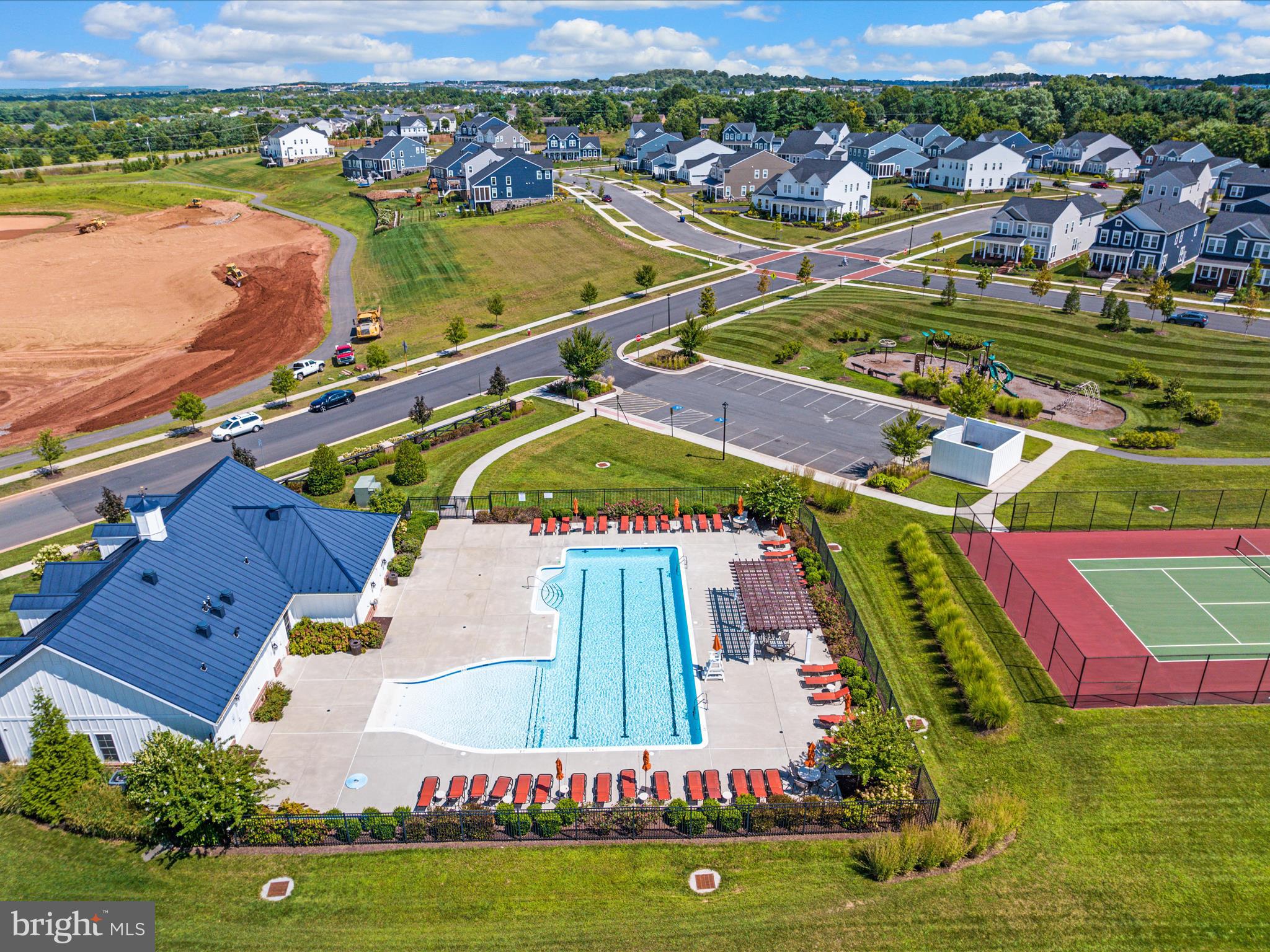 MEADOWBROOK - Residential