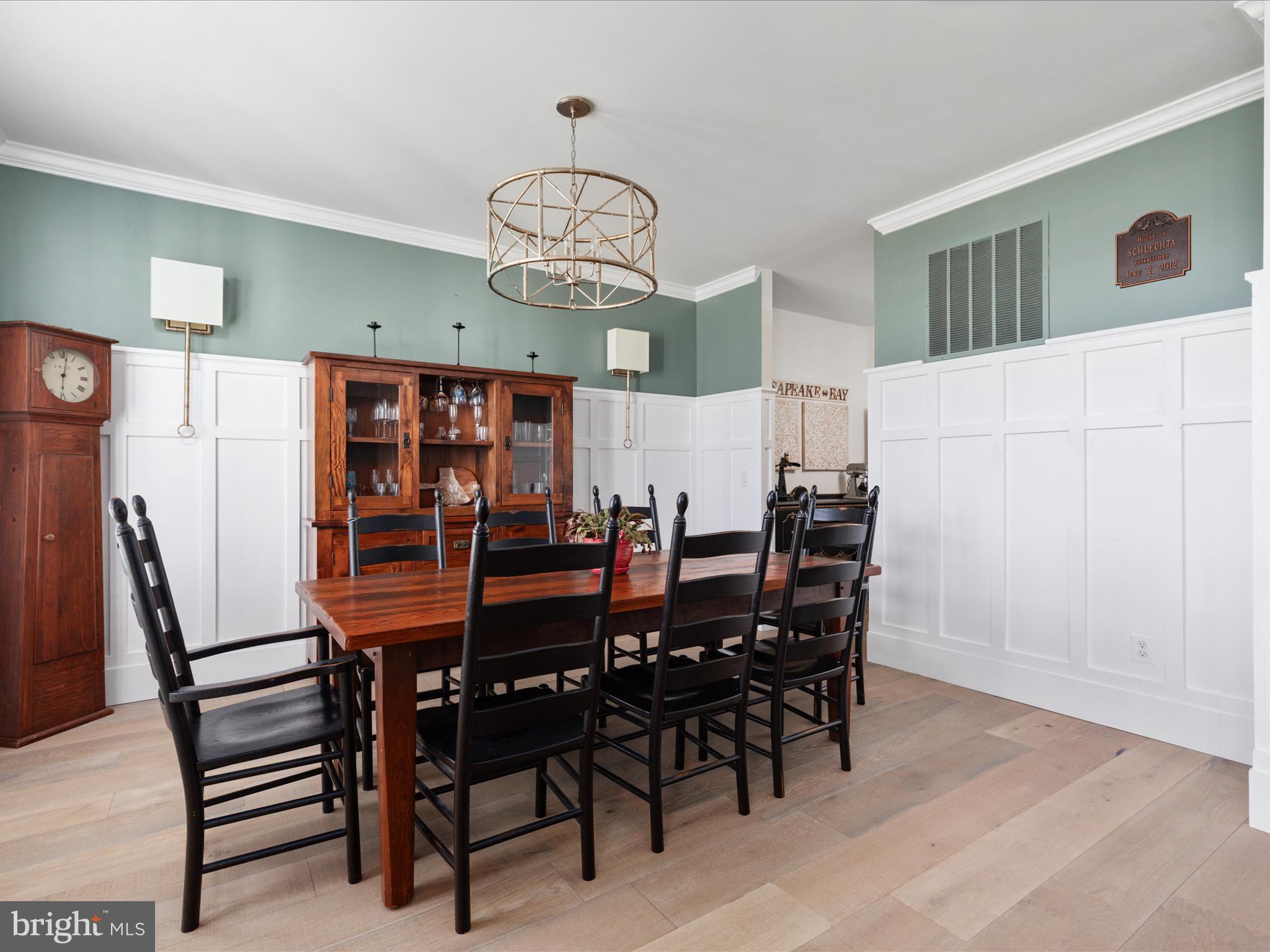 MEADOWBROOK - Residential