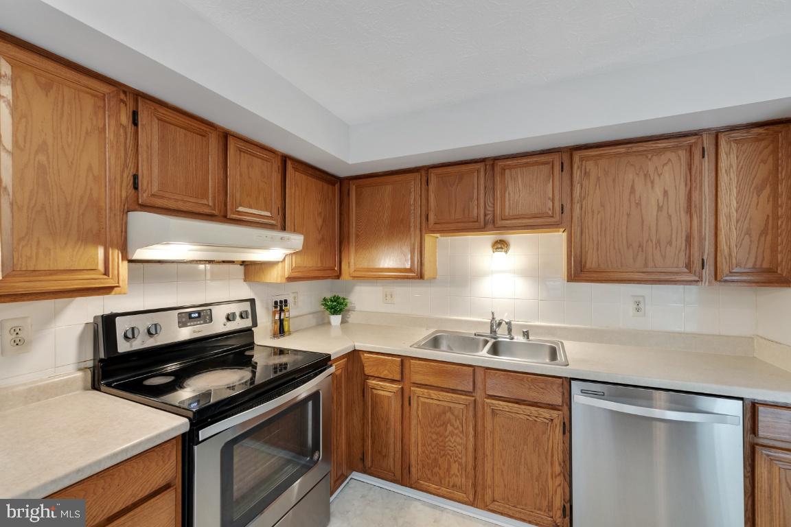 SUMMIT WALK - Residential