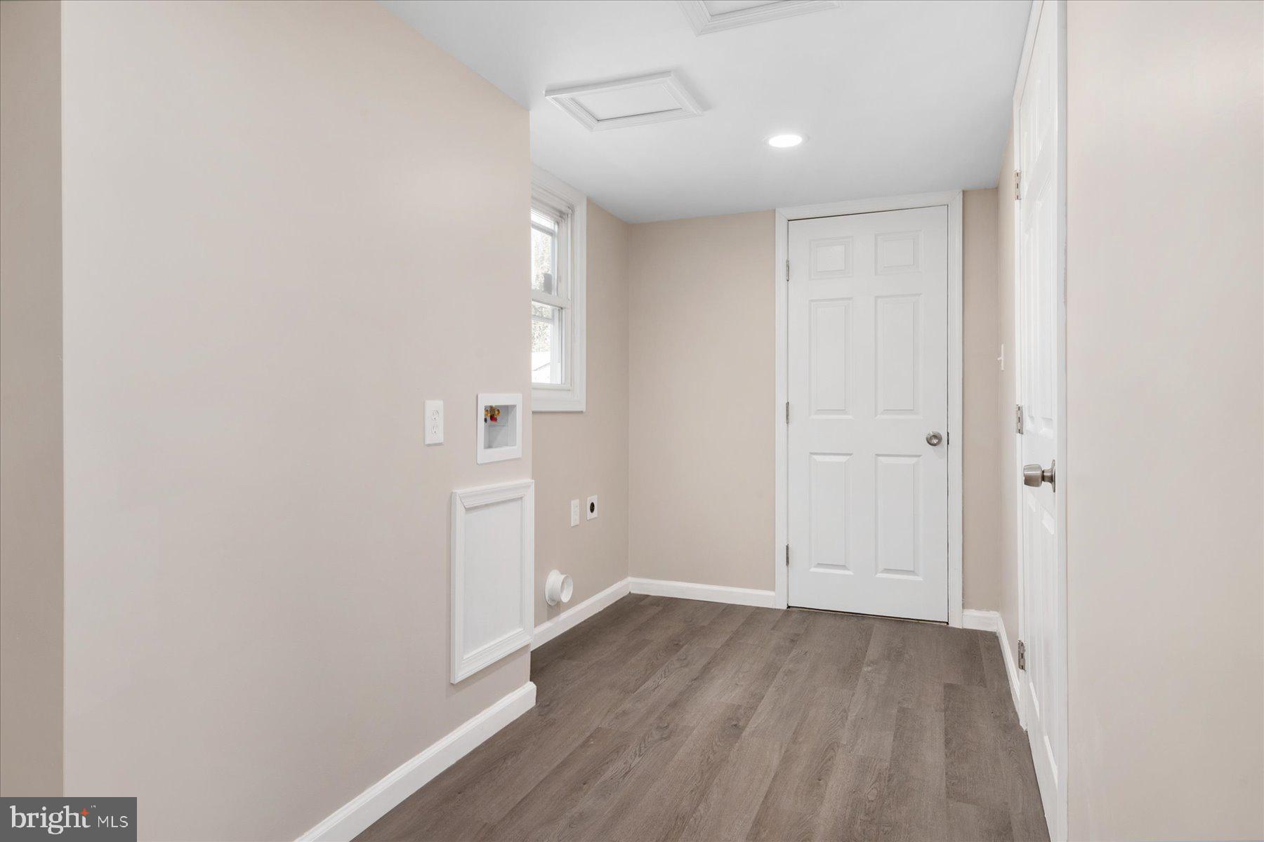 THE PROVINCES - Residential