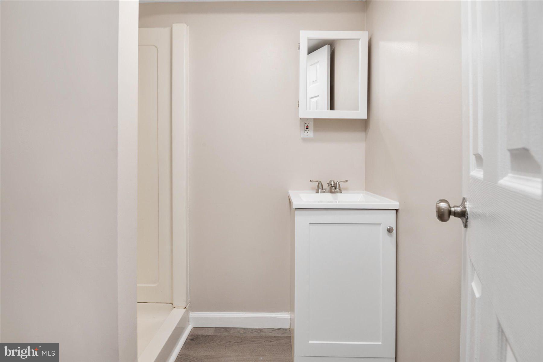 THE PROVINCES - Residential